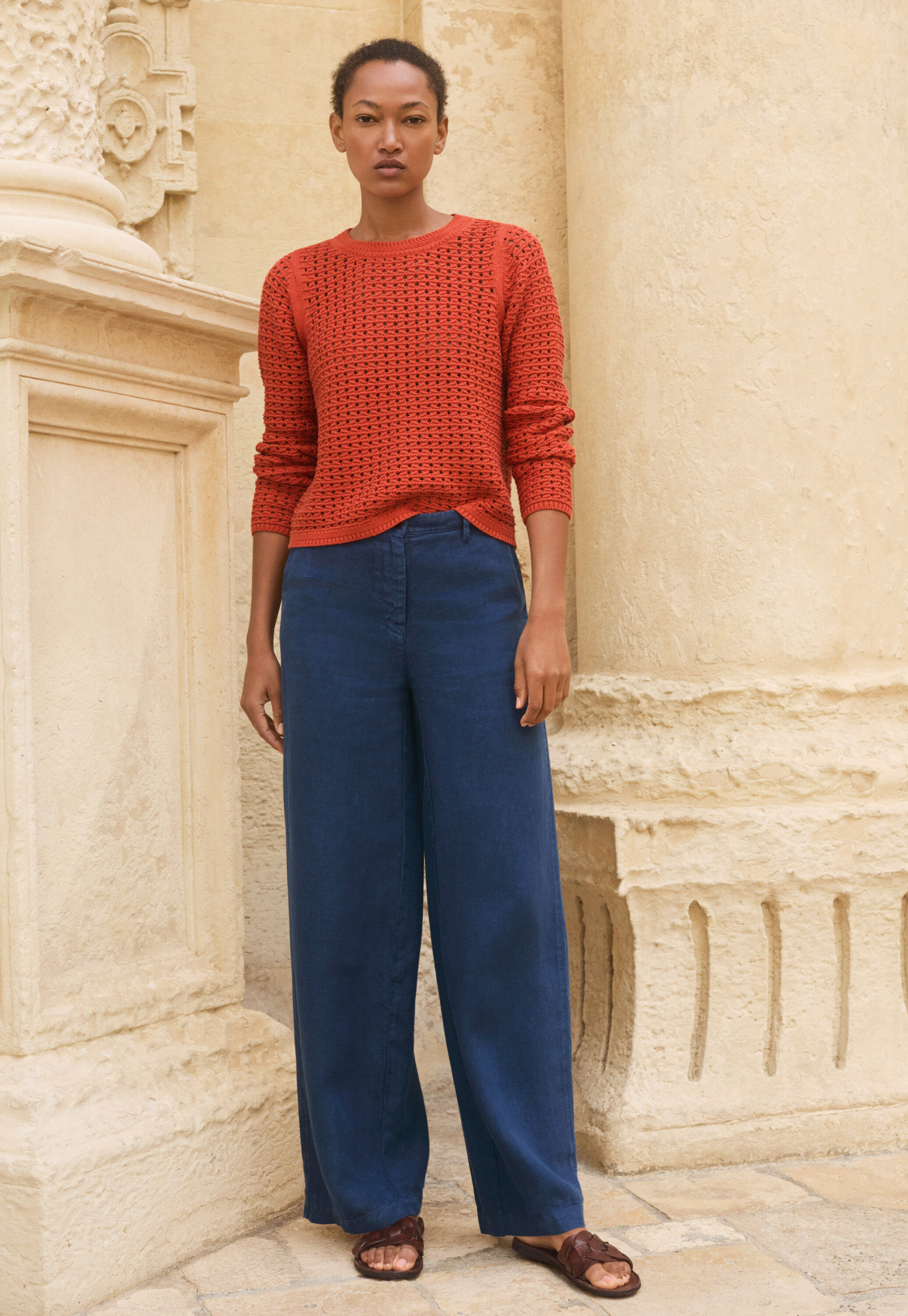 Wide-leg trousers