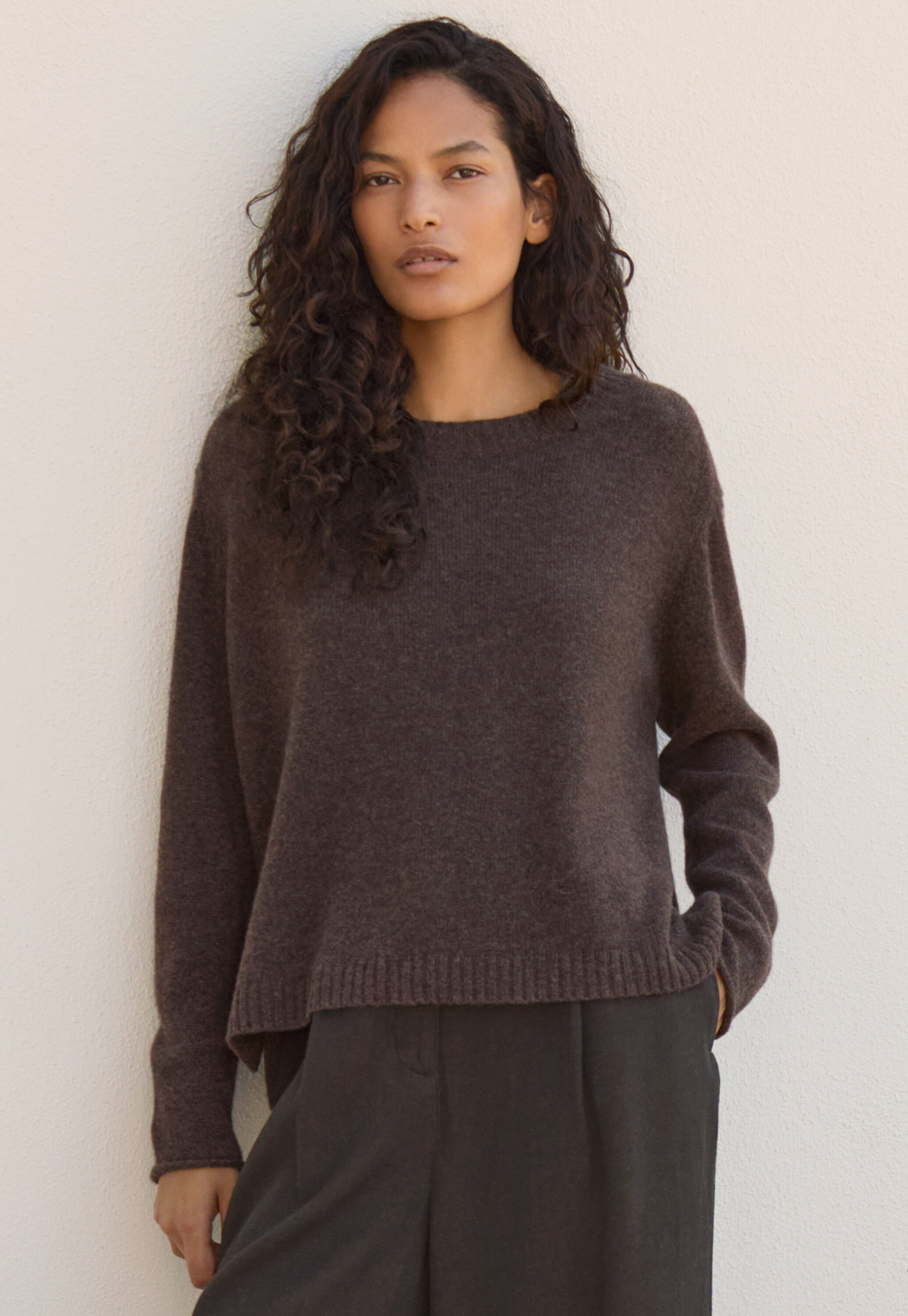 Round-neck sweater