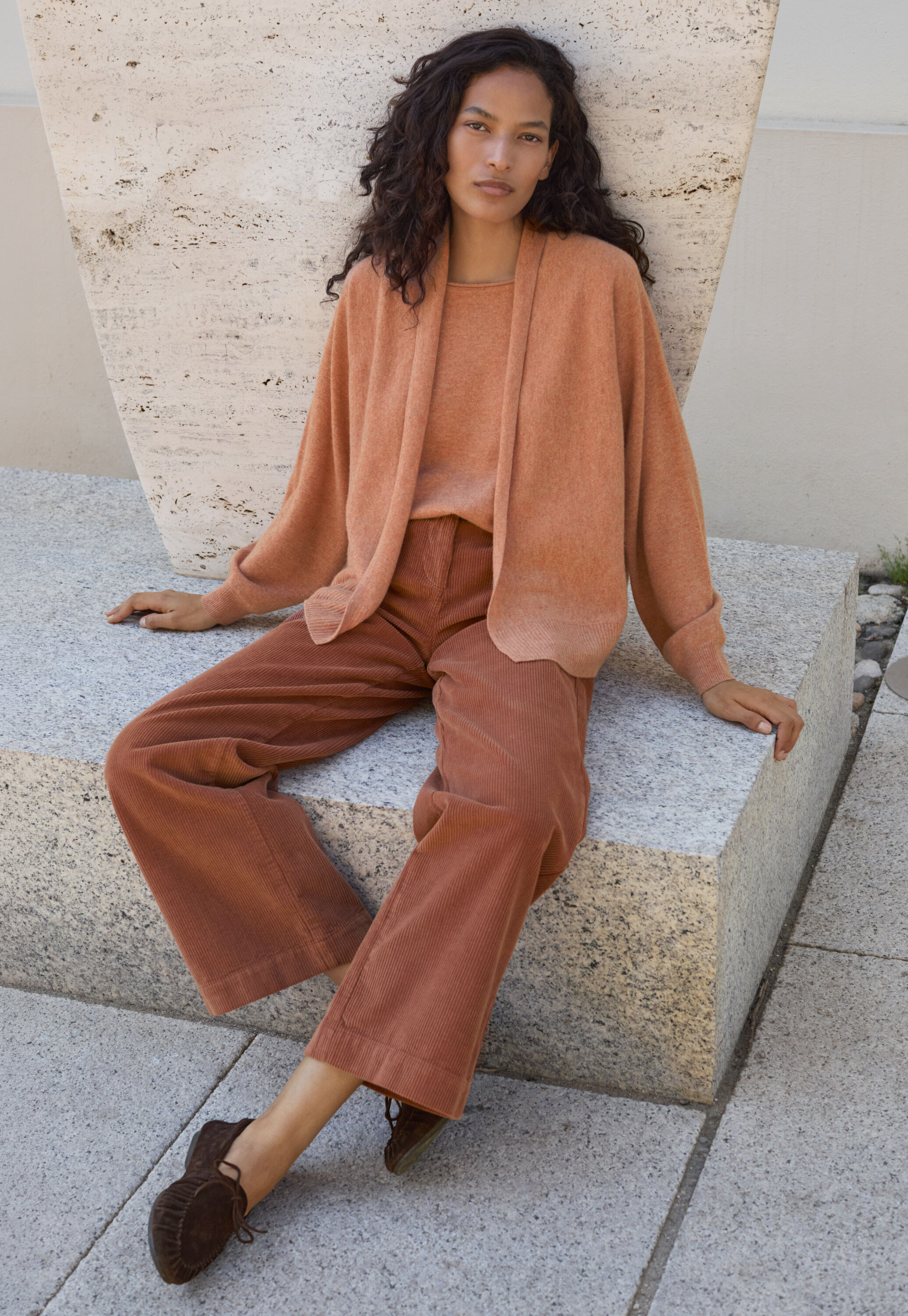 Wide-leg trousers