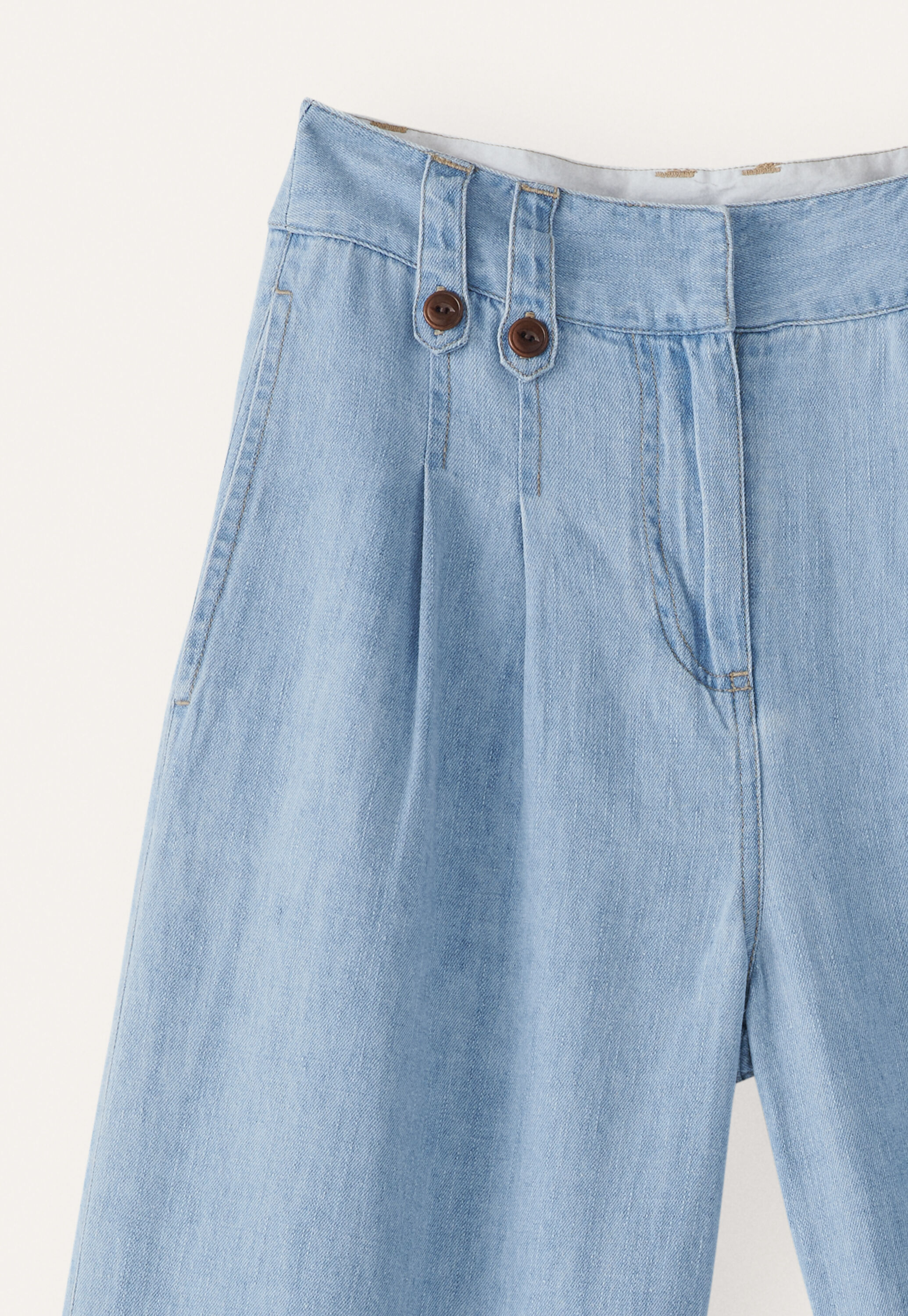 Indigo-dyed cropped trousers