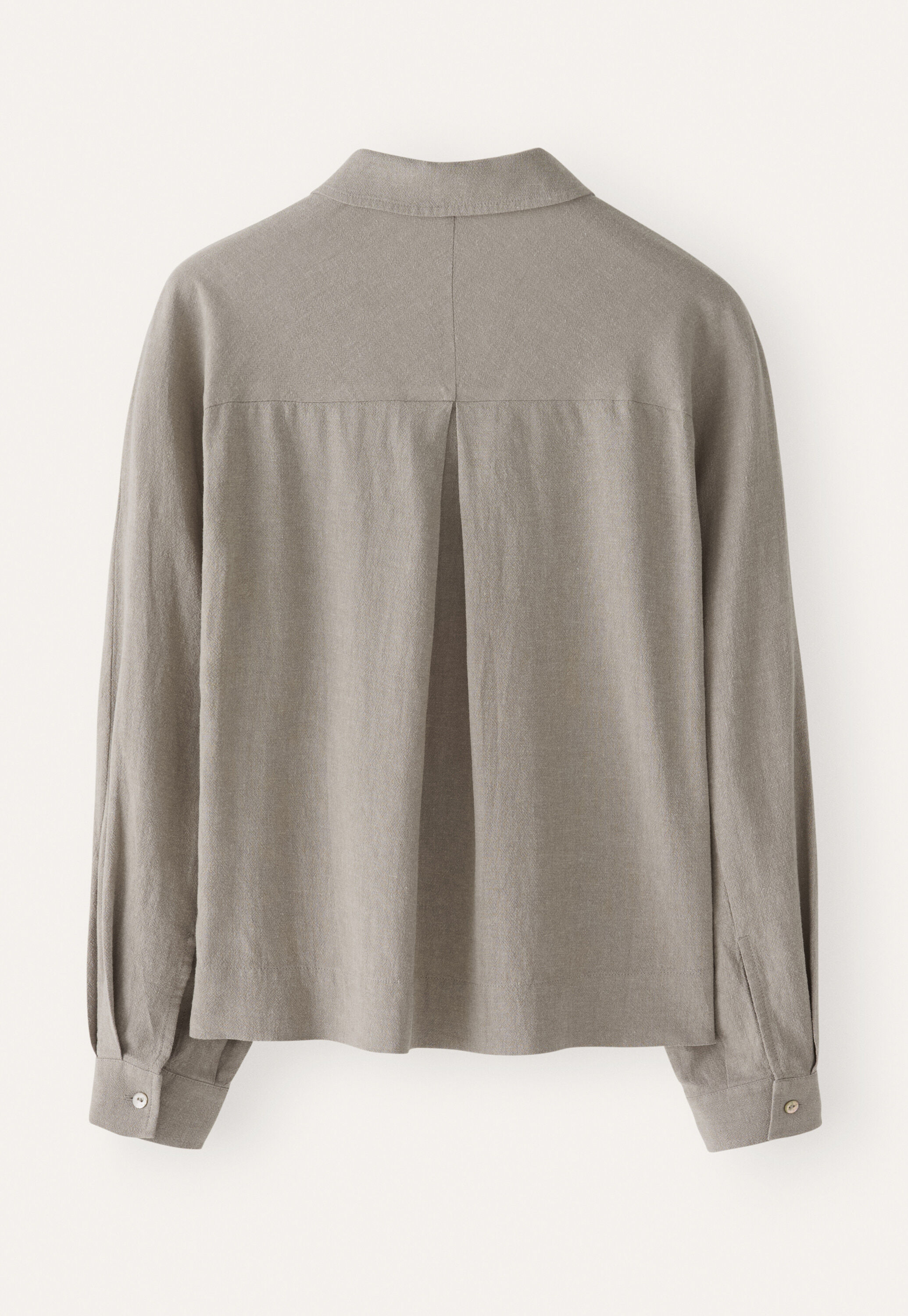 Curved-sleeve blouse