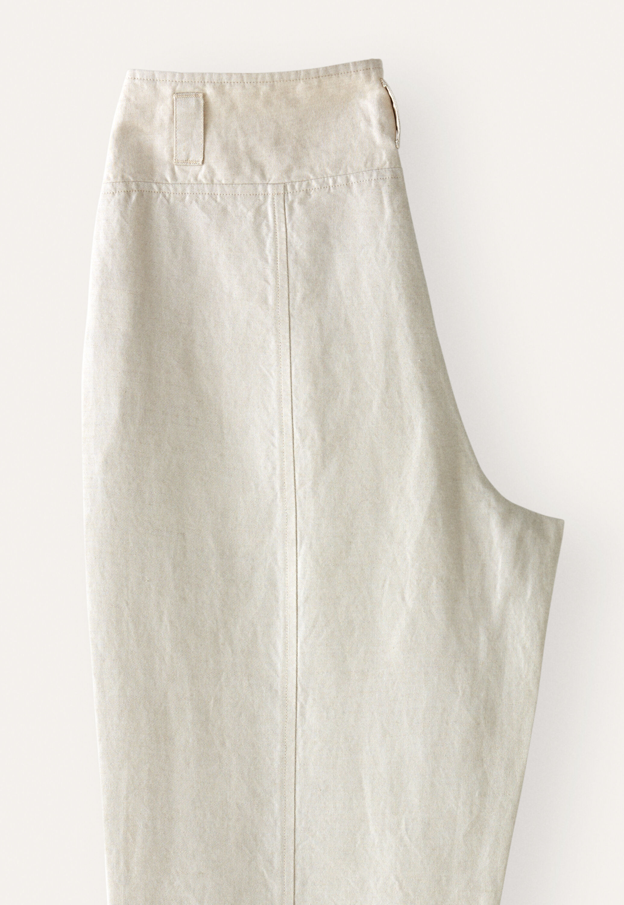 Straight-leg trousers