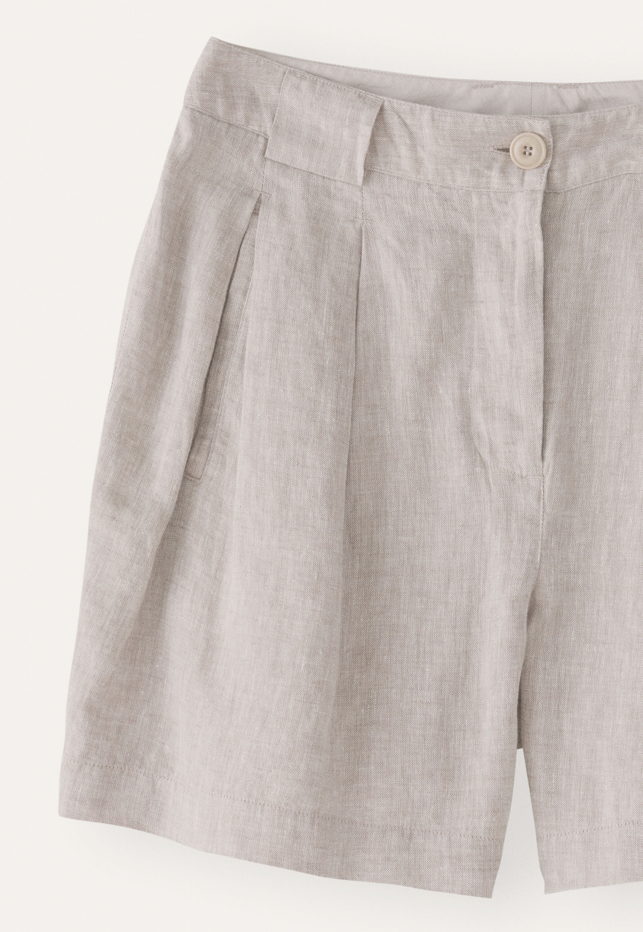 Pleat-front shorts