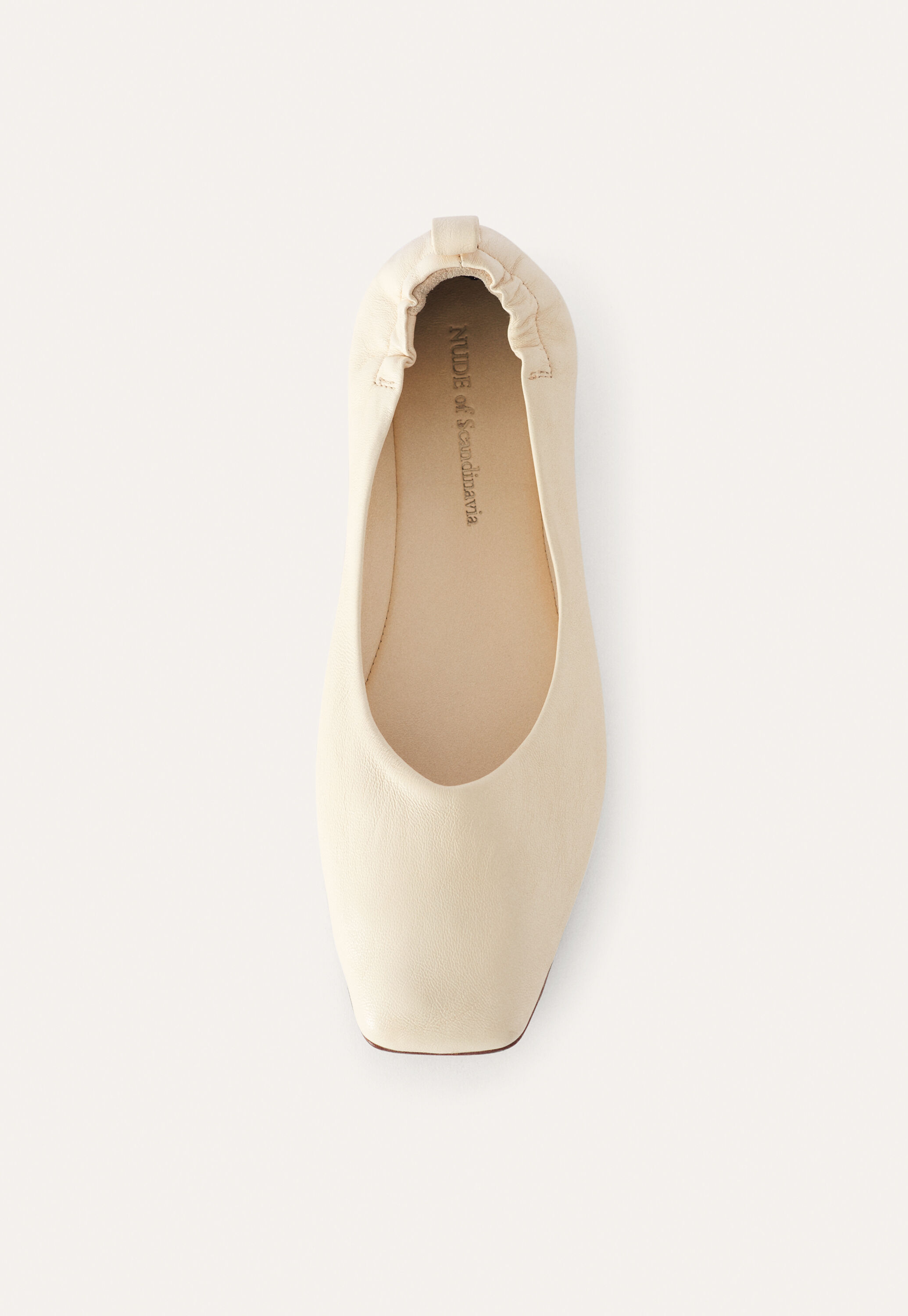 Square-toe pumps