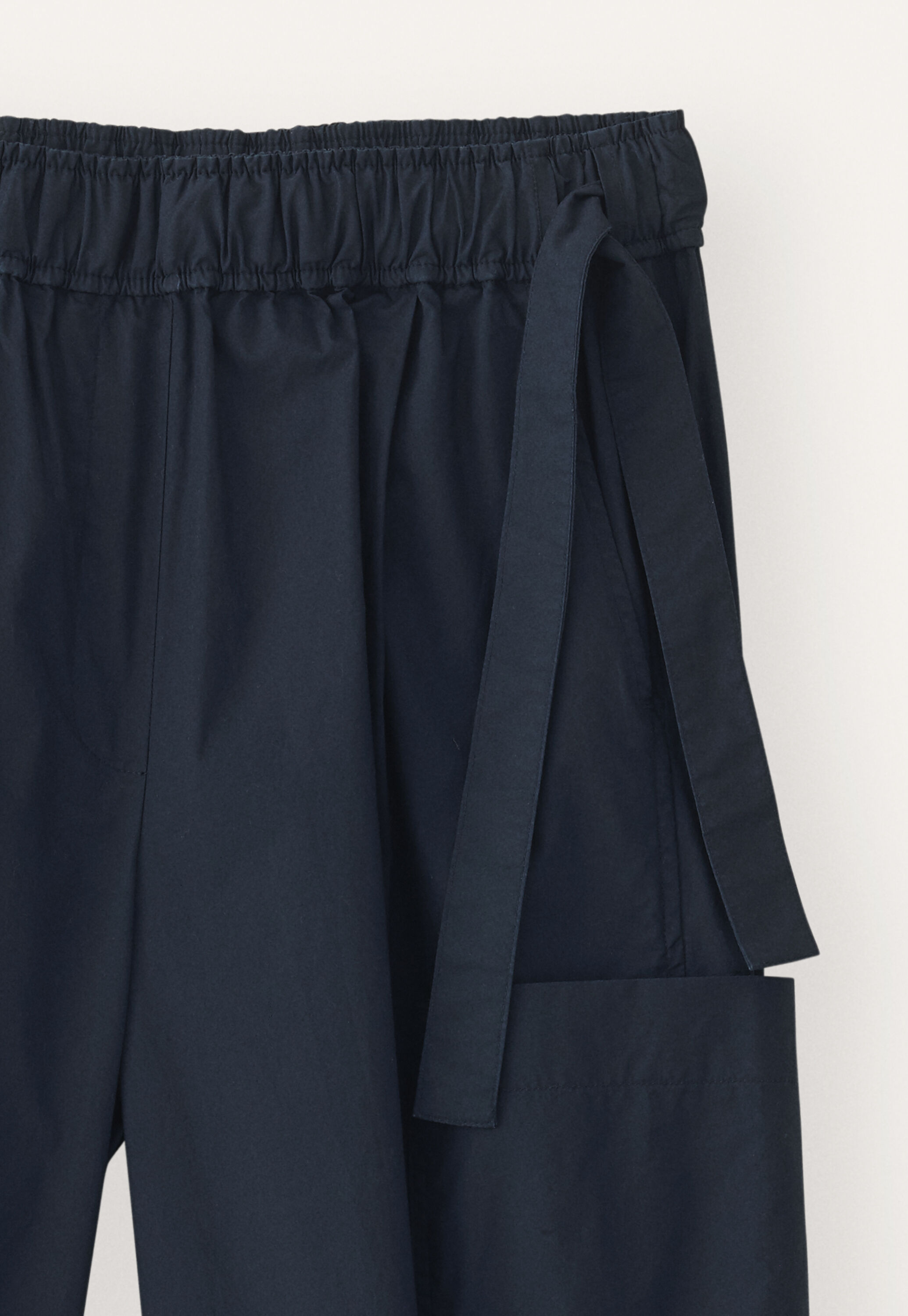 Cropped pull-on trousers
