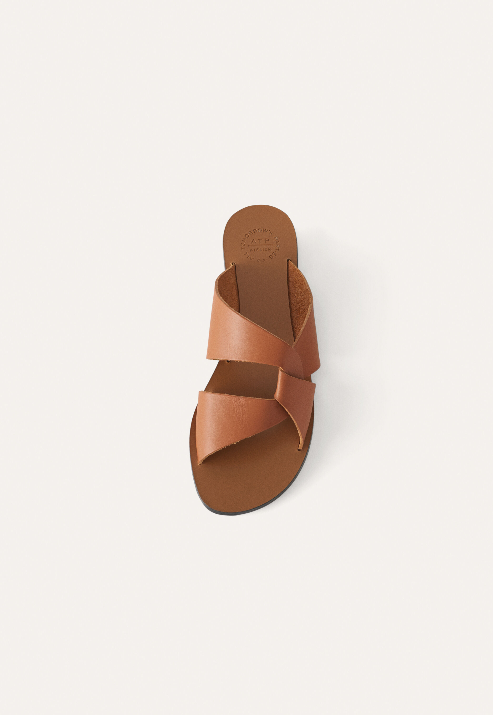 Link-front sandals