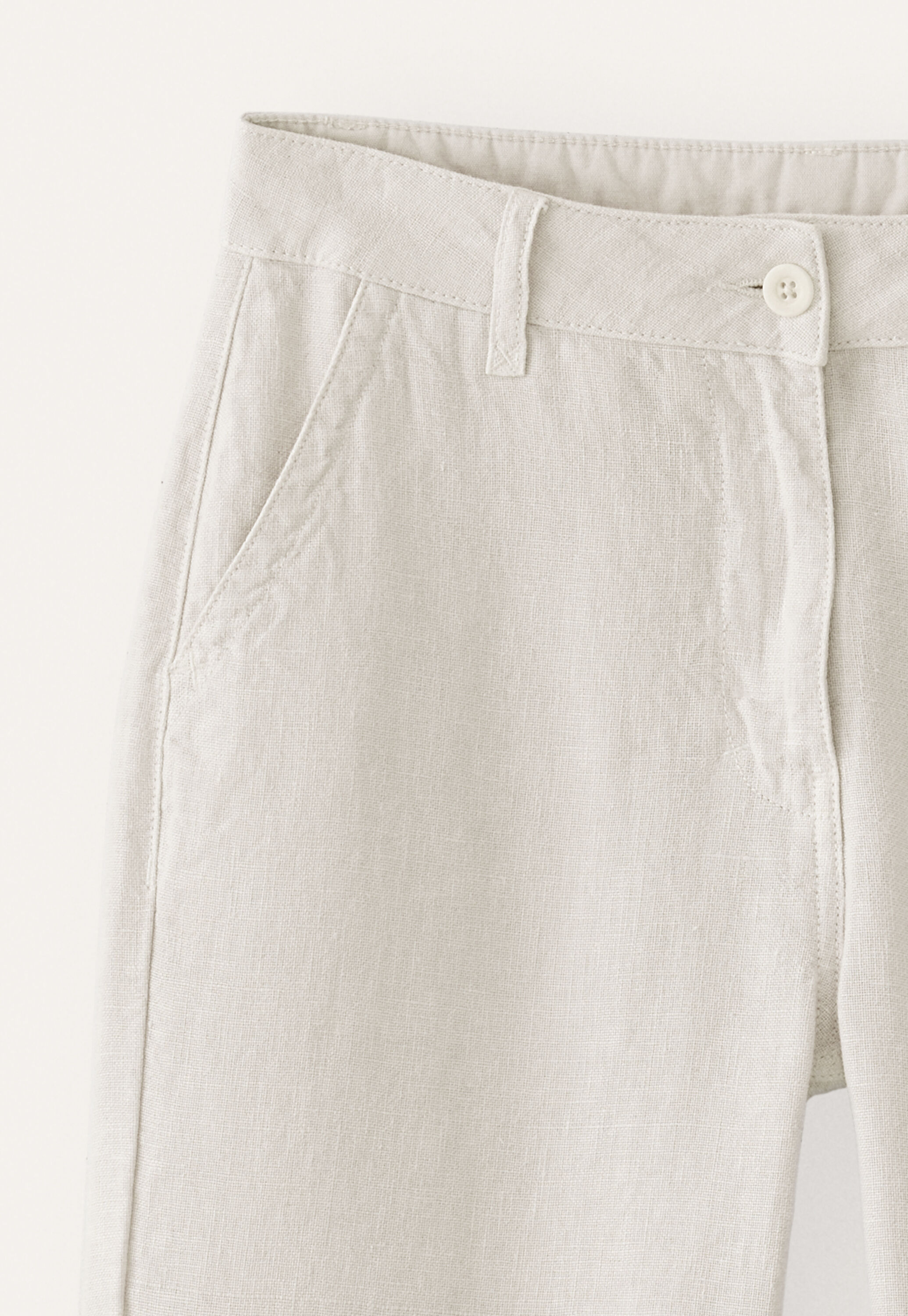 Slim-leg jeans