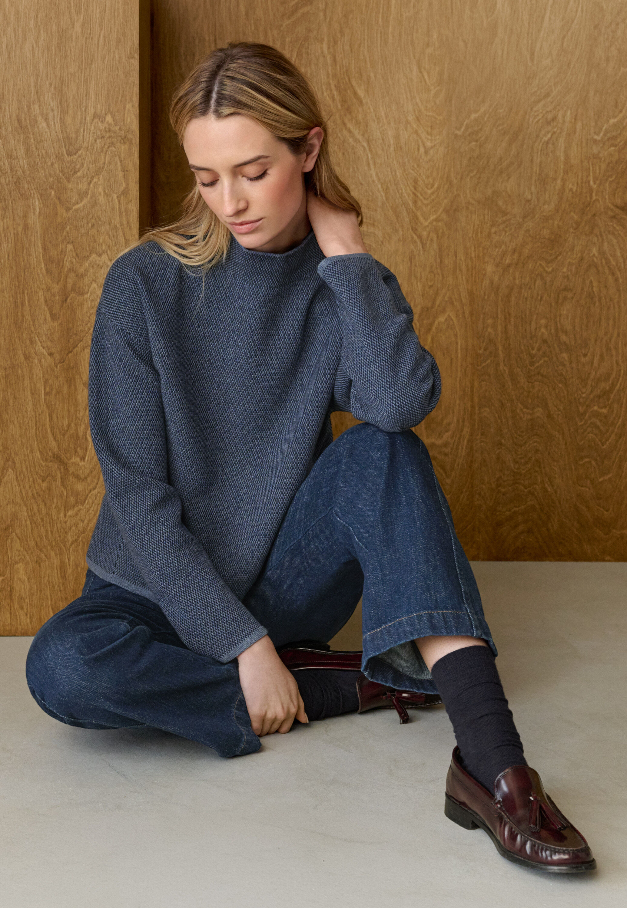 Fine-knit socks