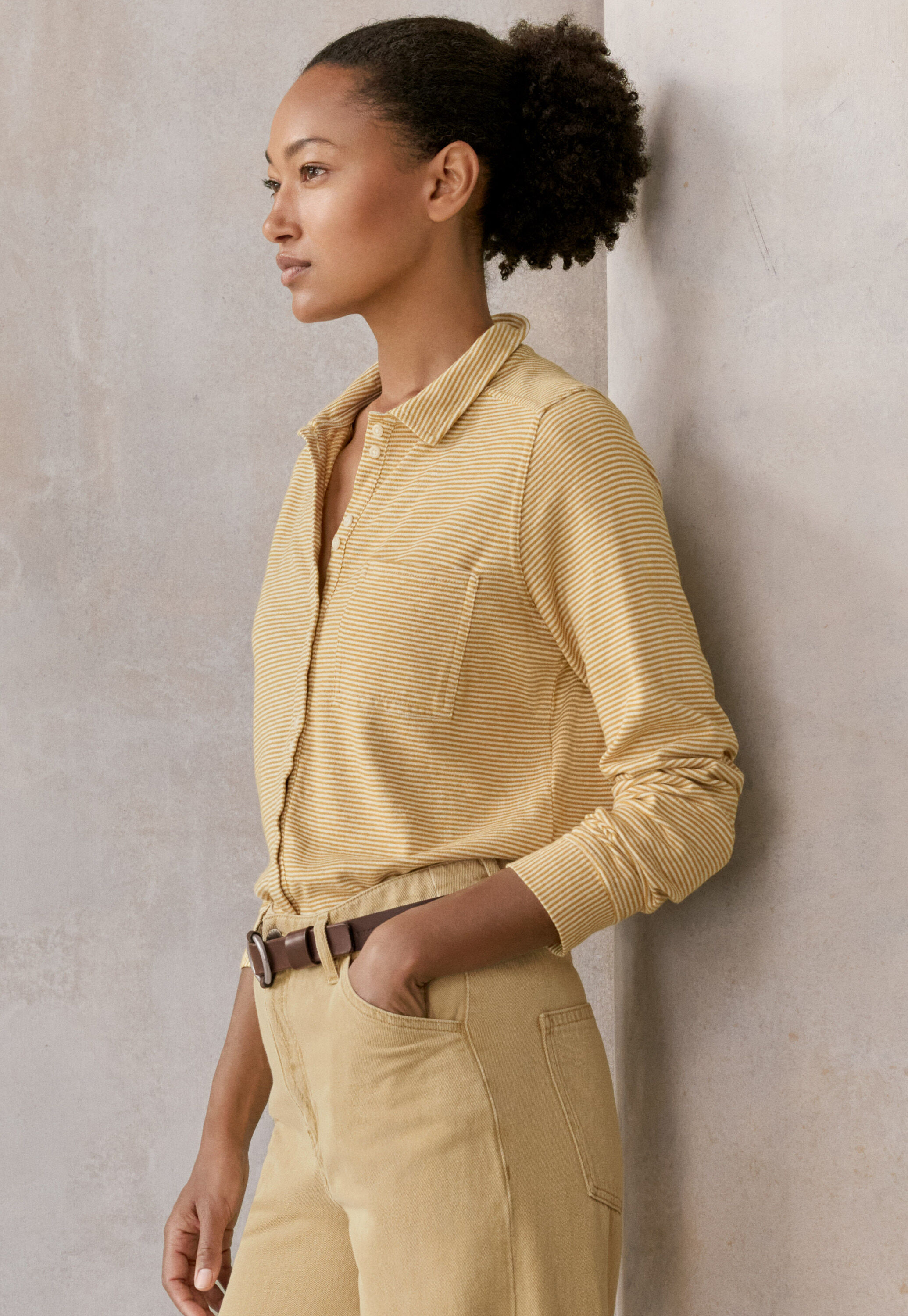 Button-through rib top