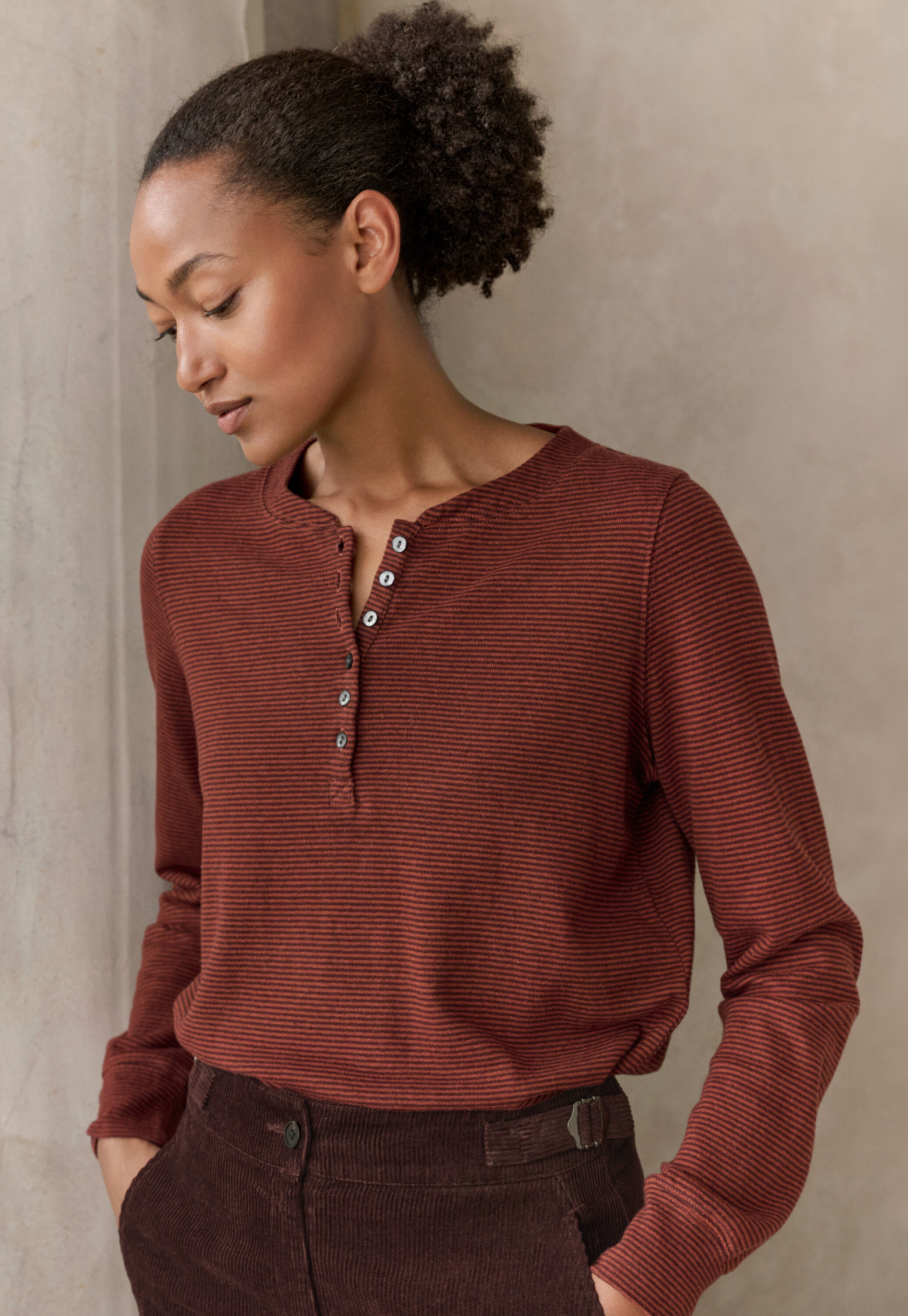Funnel-neck top