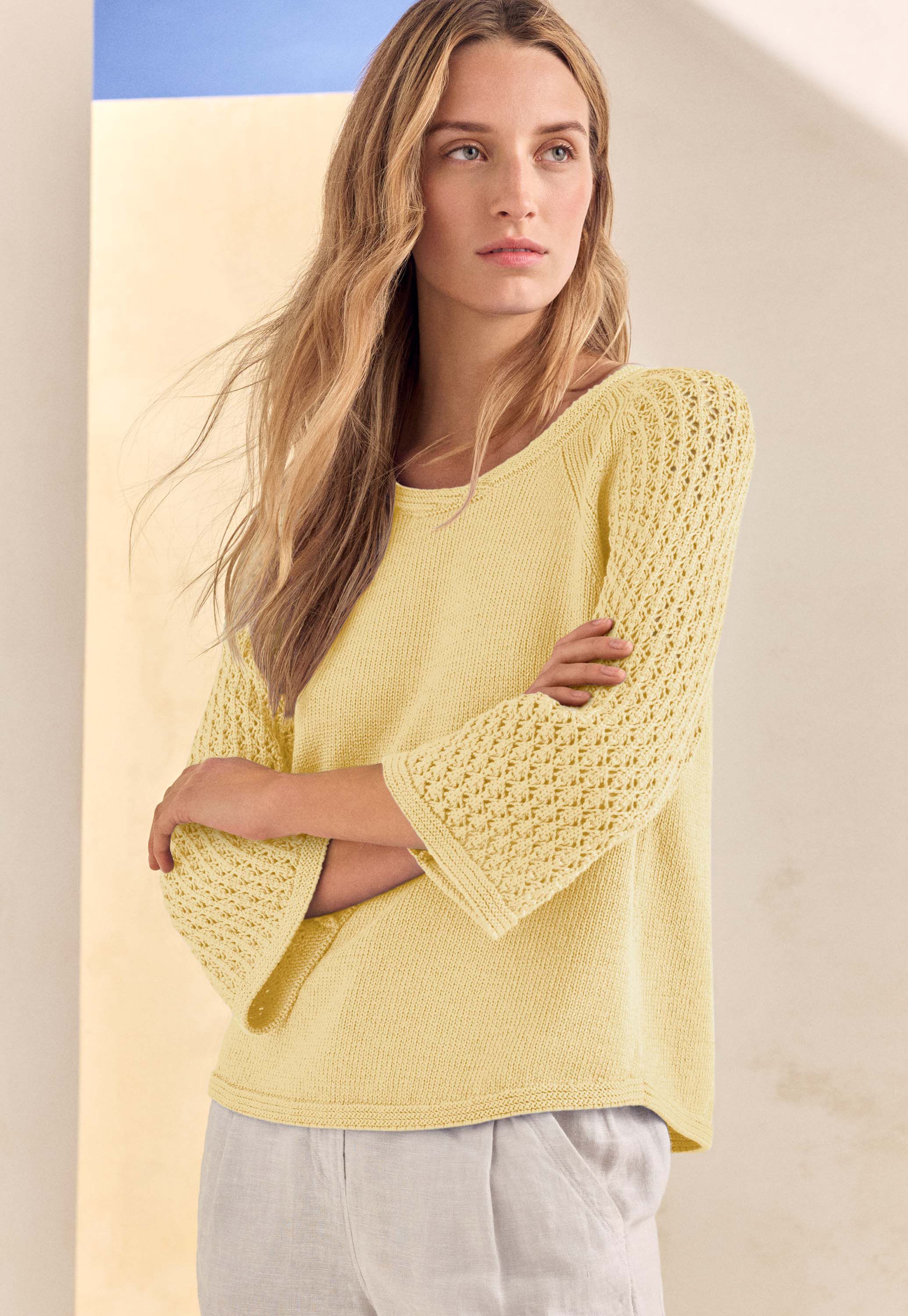 Lace-stitch-sleeve sweater