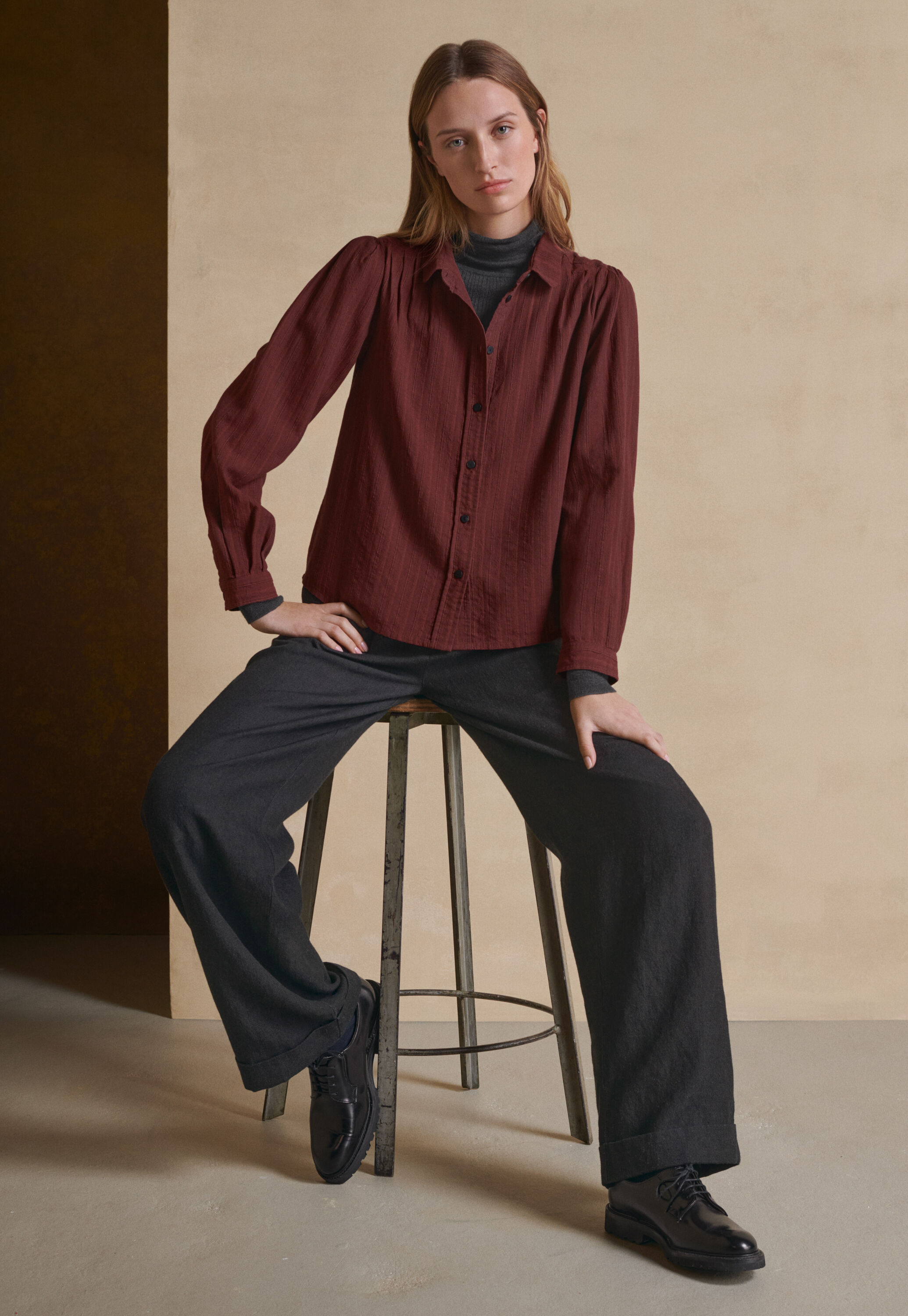 Wide-leg trousers