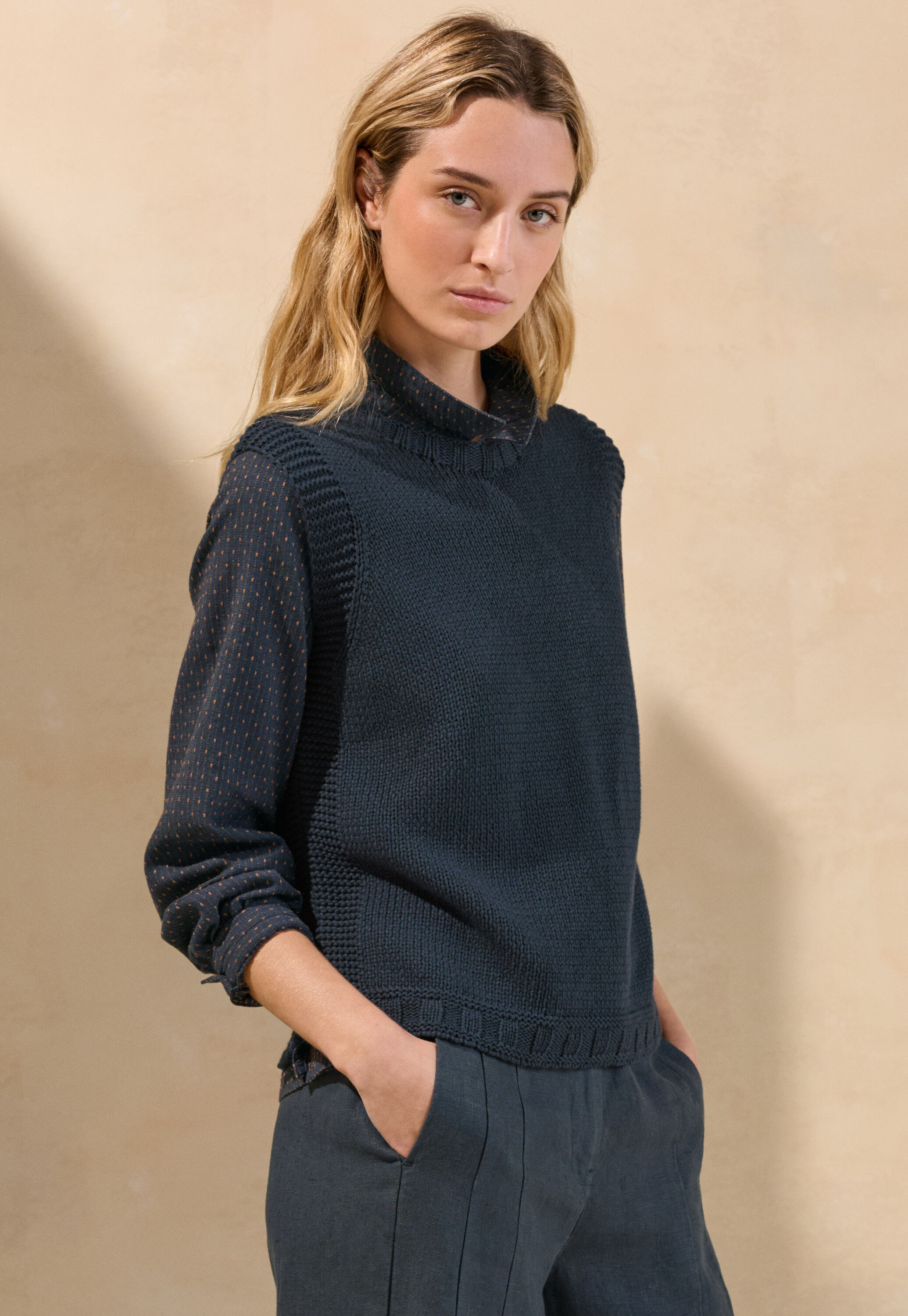 Round-neck sweater