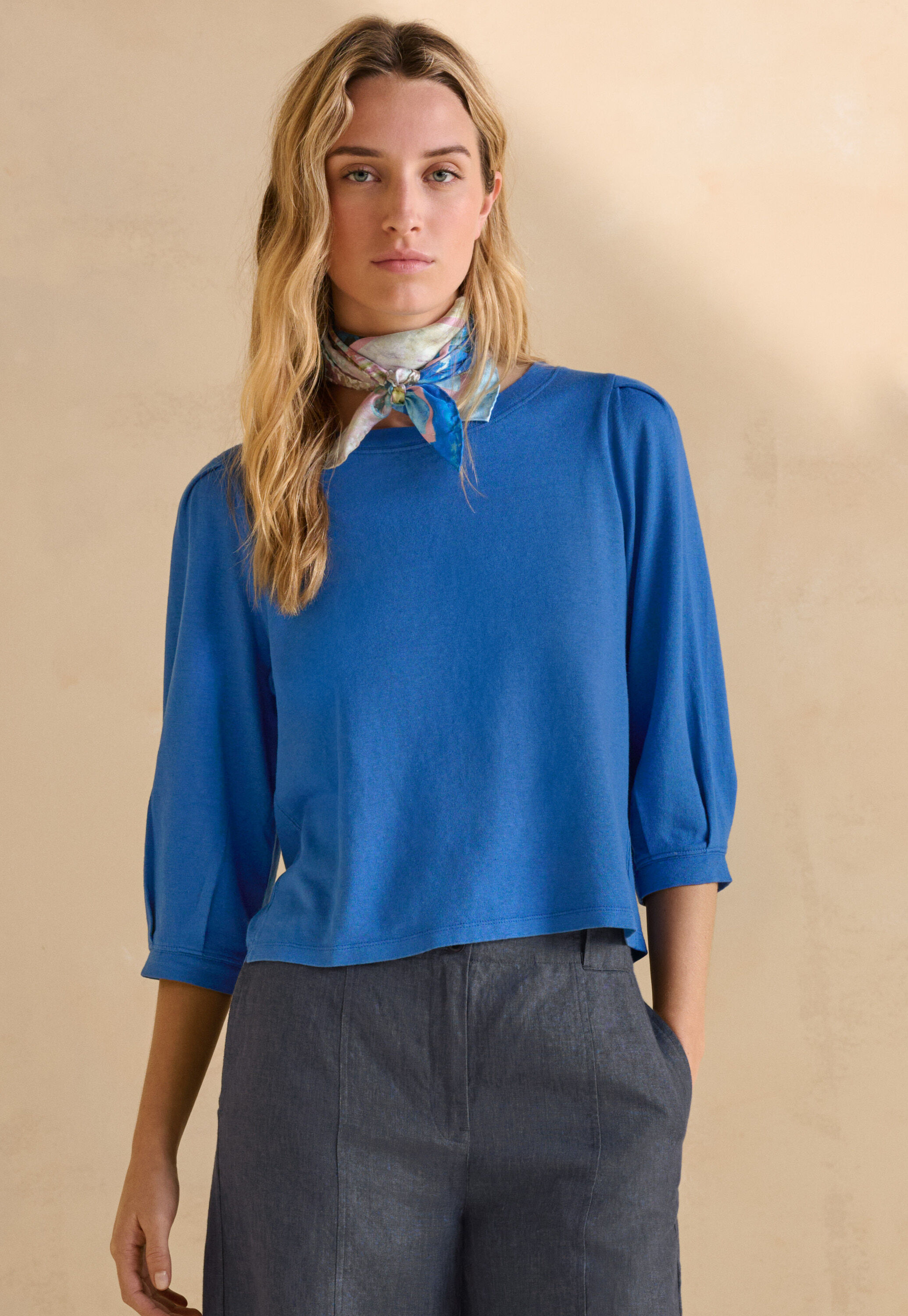 Pleated-sleeve jersey top