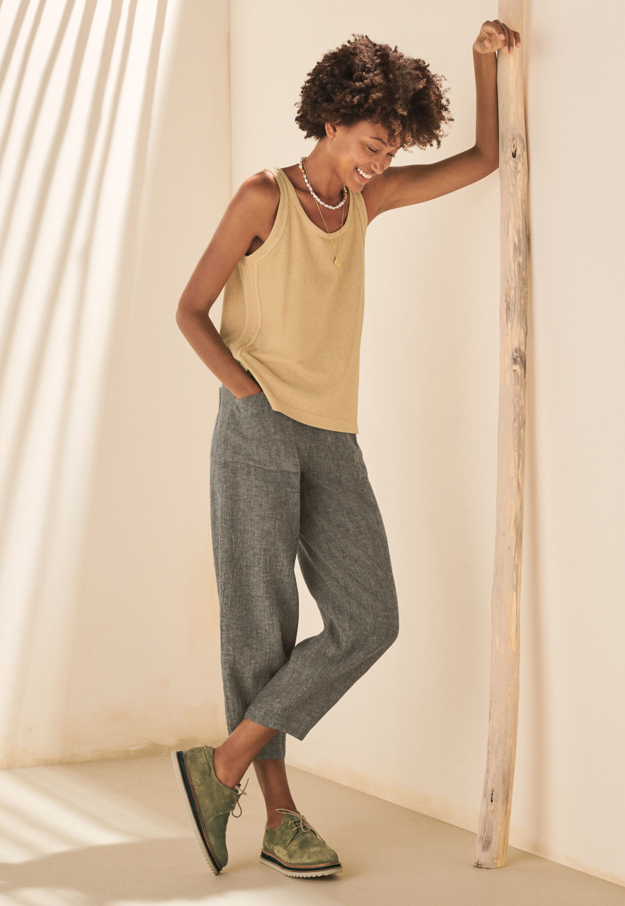 Front-seam trousers