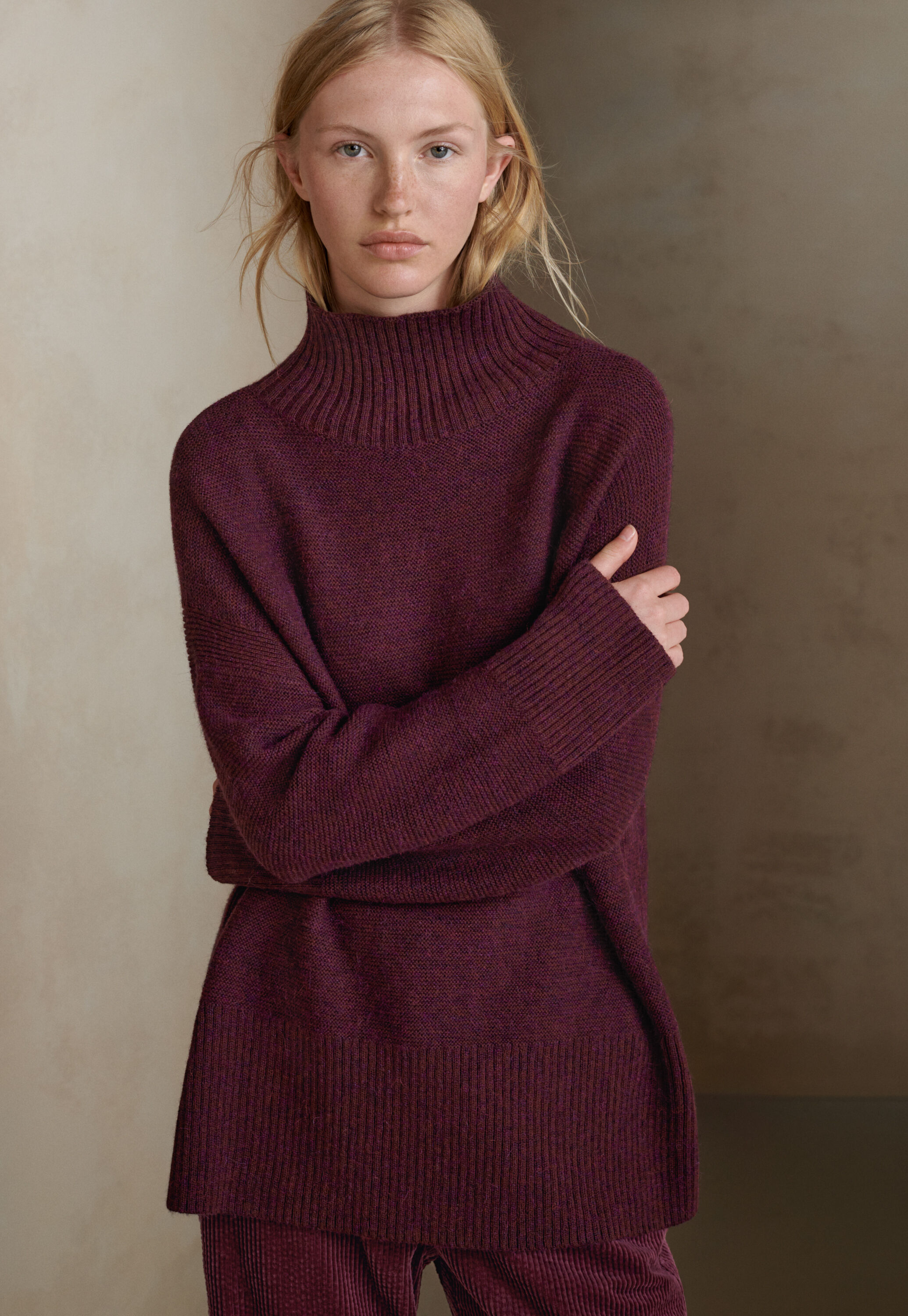 Reverse-stitch sweater