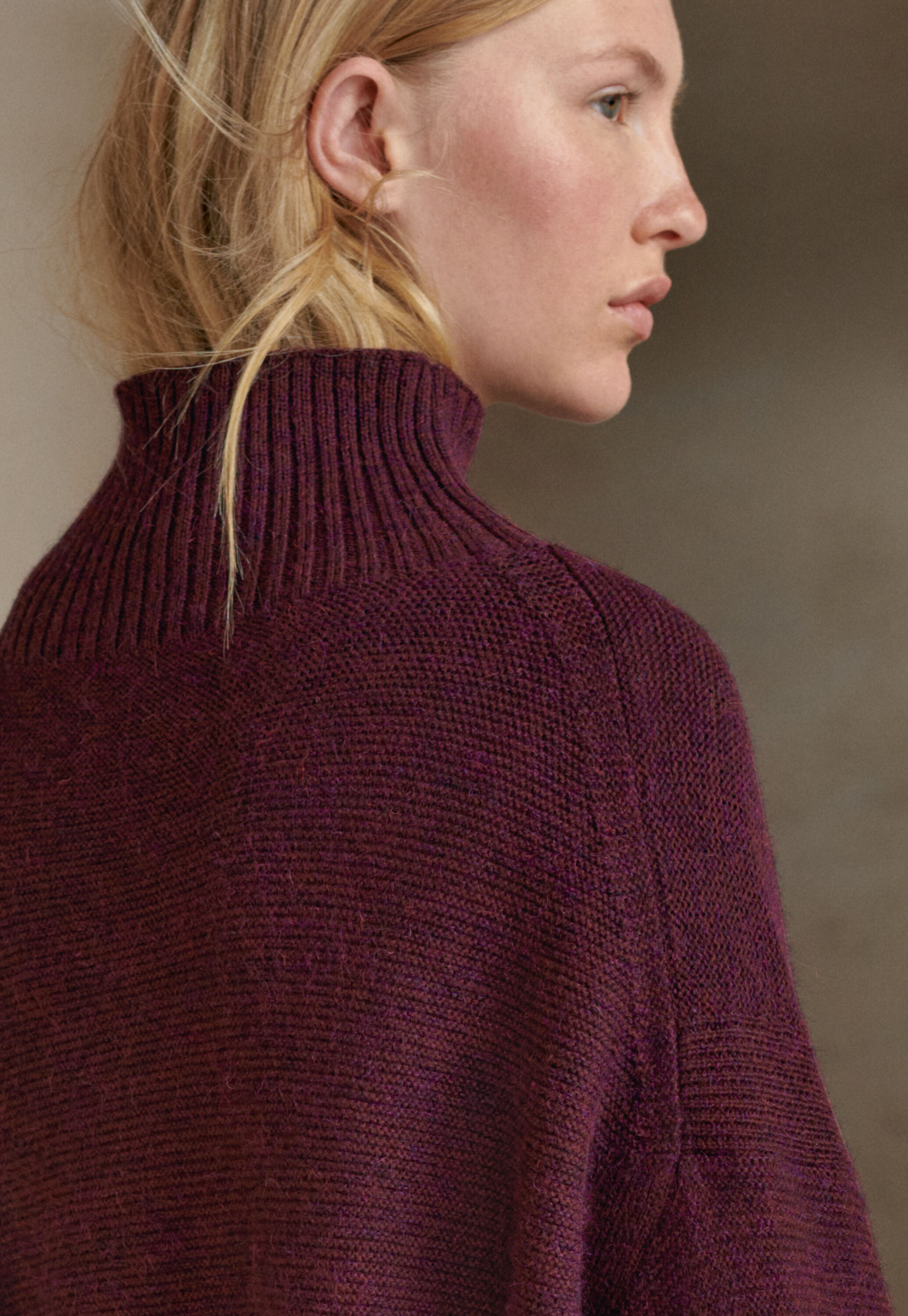 Reverse-stitch sweater