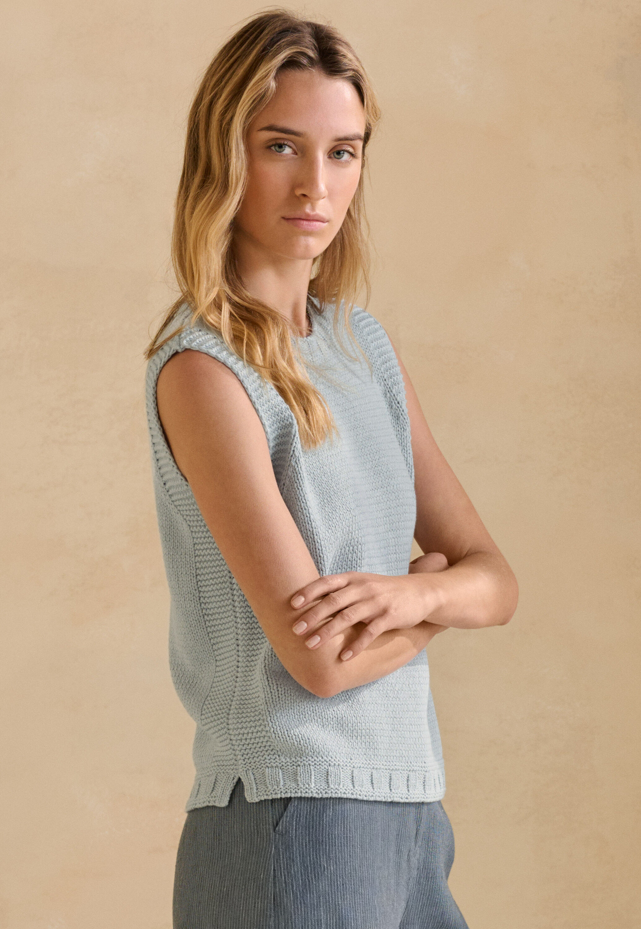 Round-neck sweater