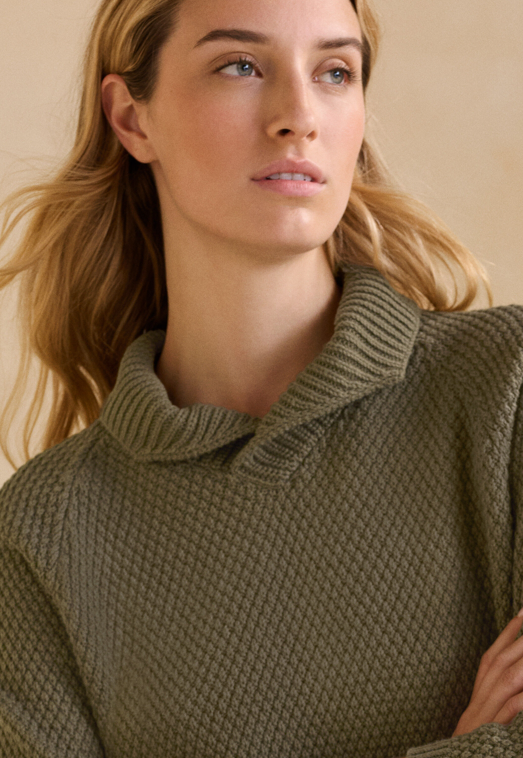 Moss-stitch collared sweater