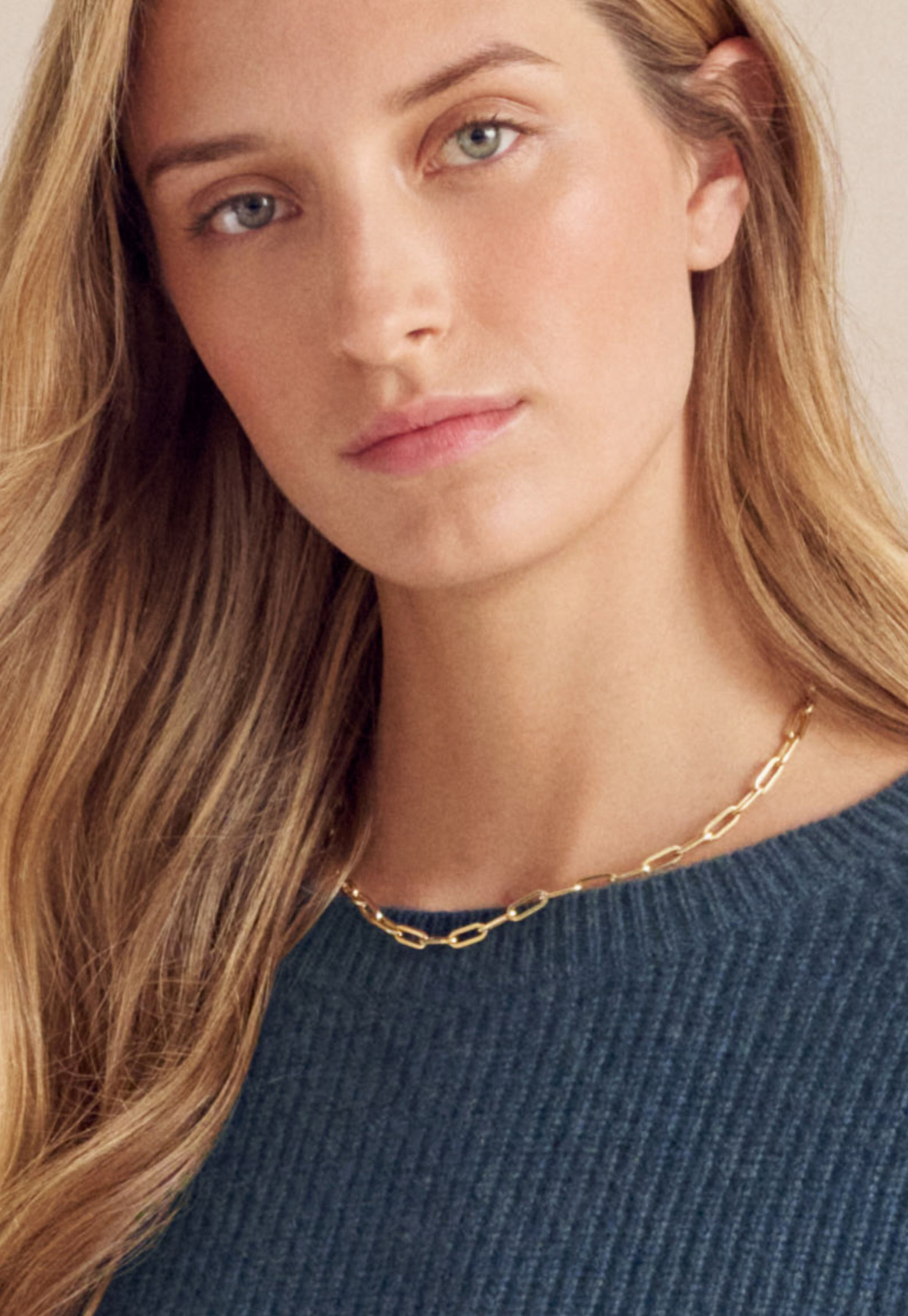 Gold-link necklace