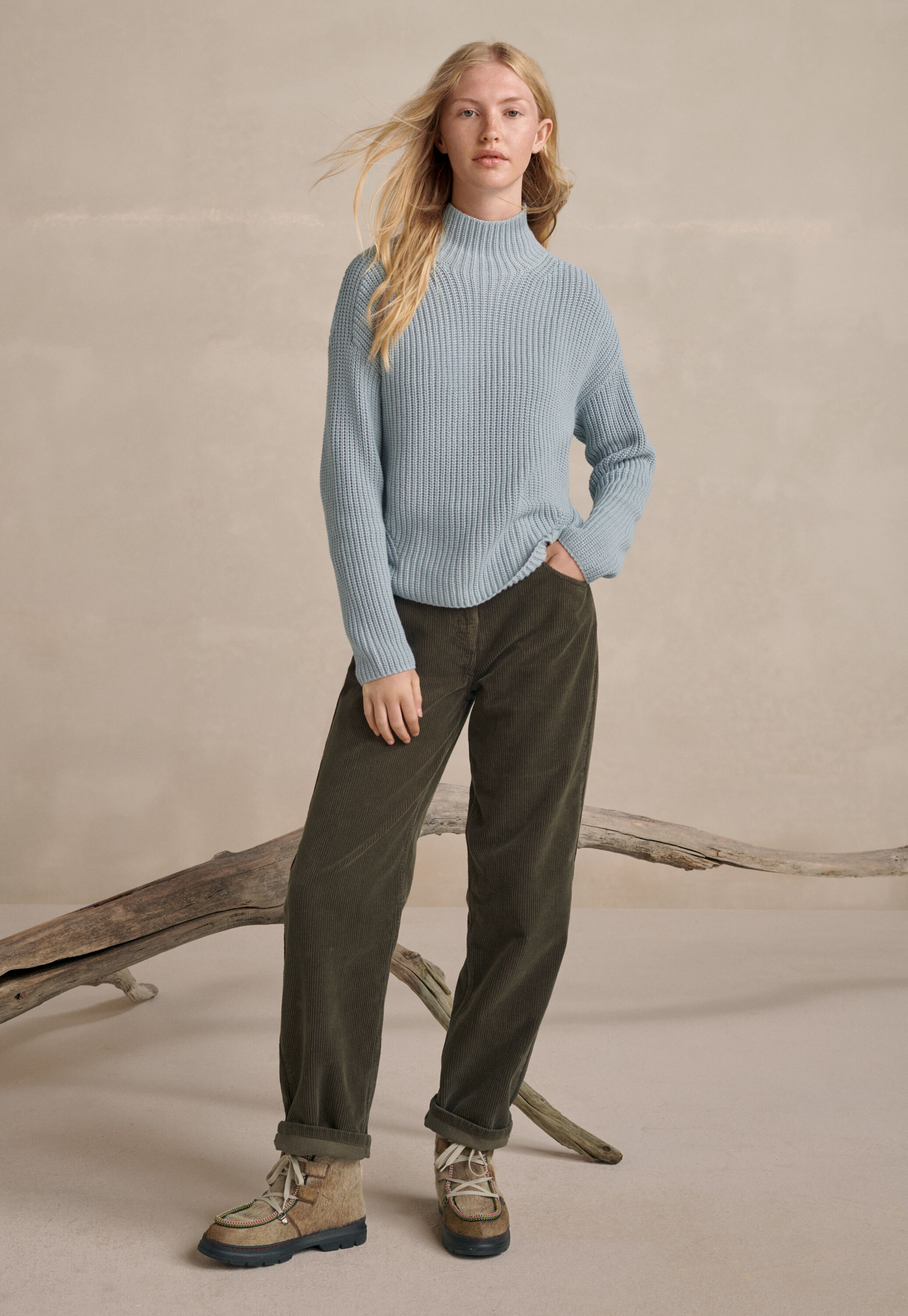 Straight-leg cord trouser