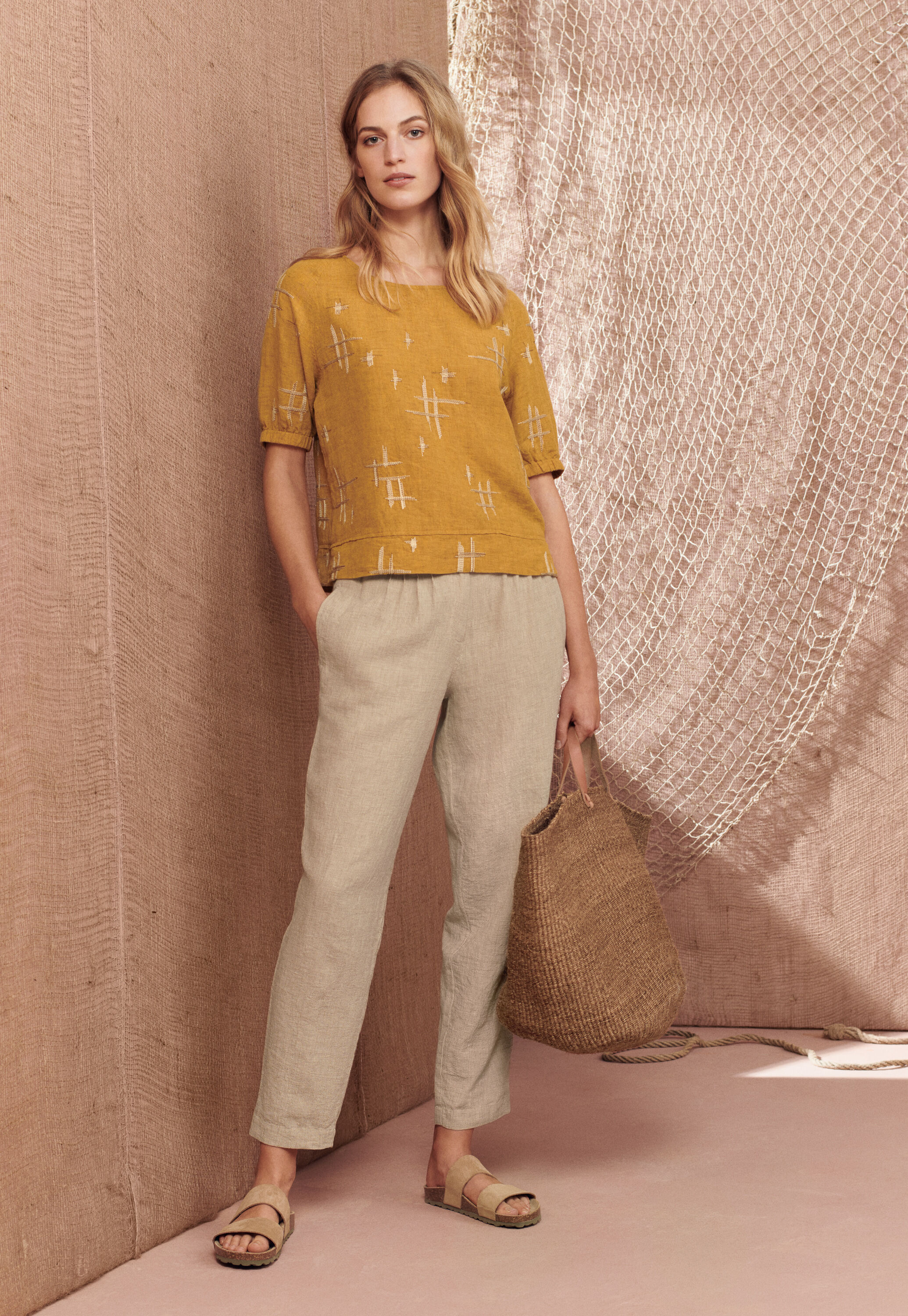 Tapered trousers