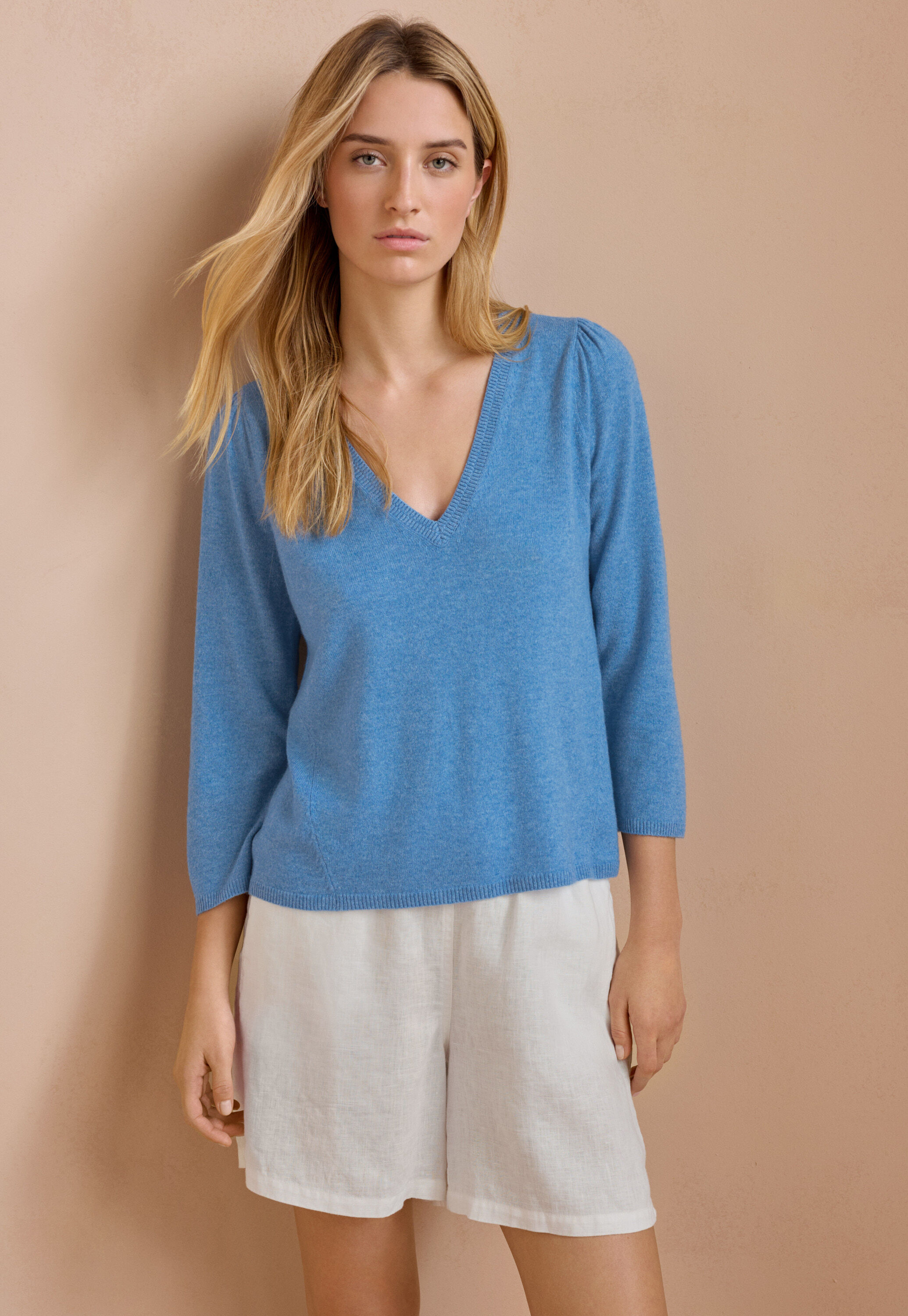 Round-neck sweater