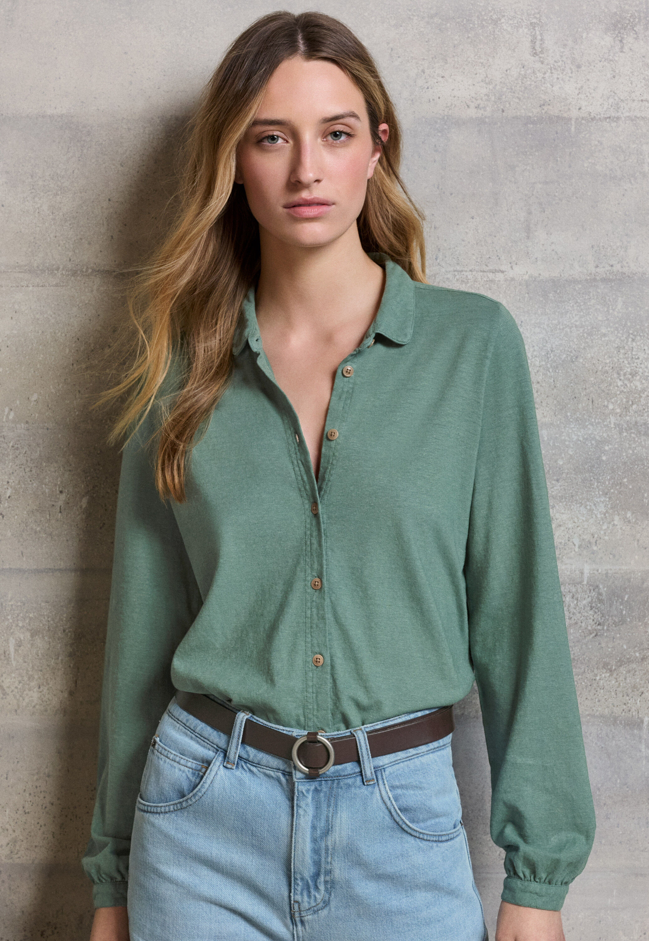 Button-through rib top