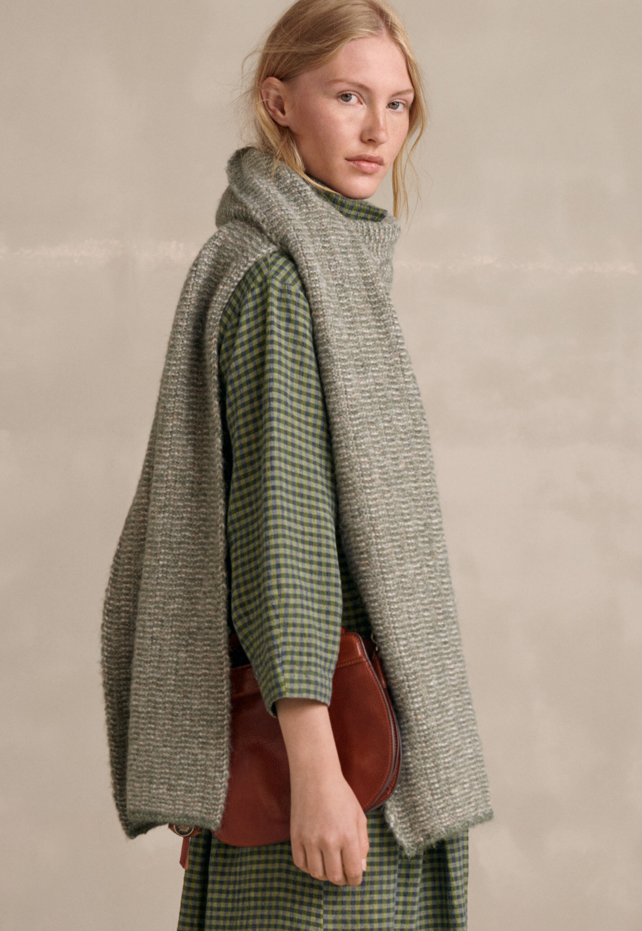 Knitted scarf