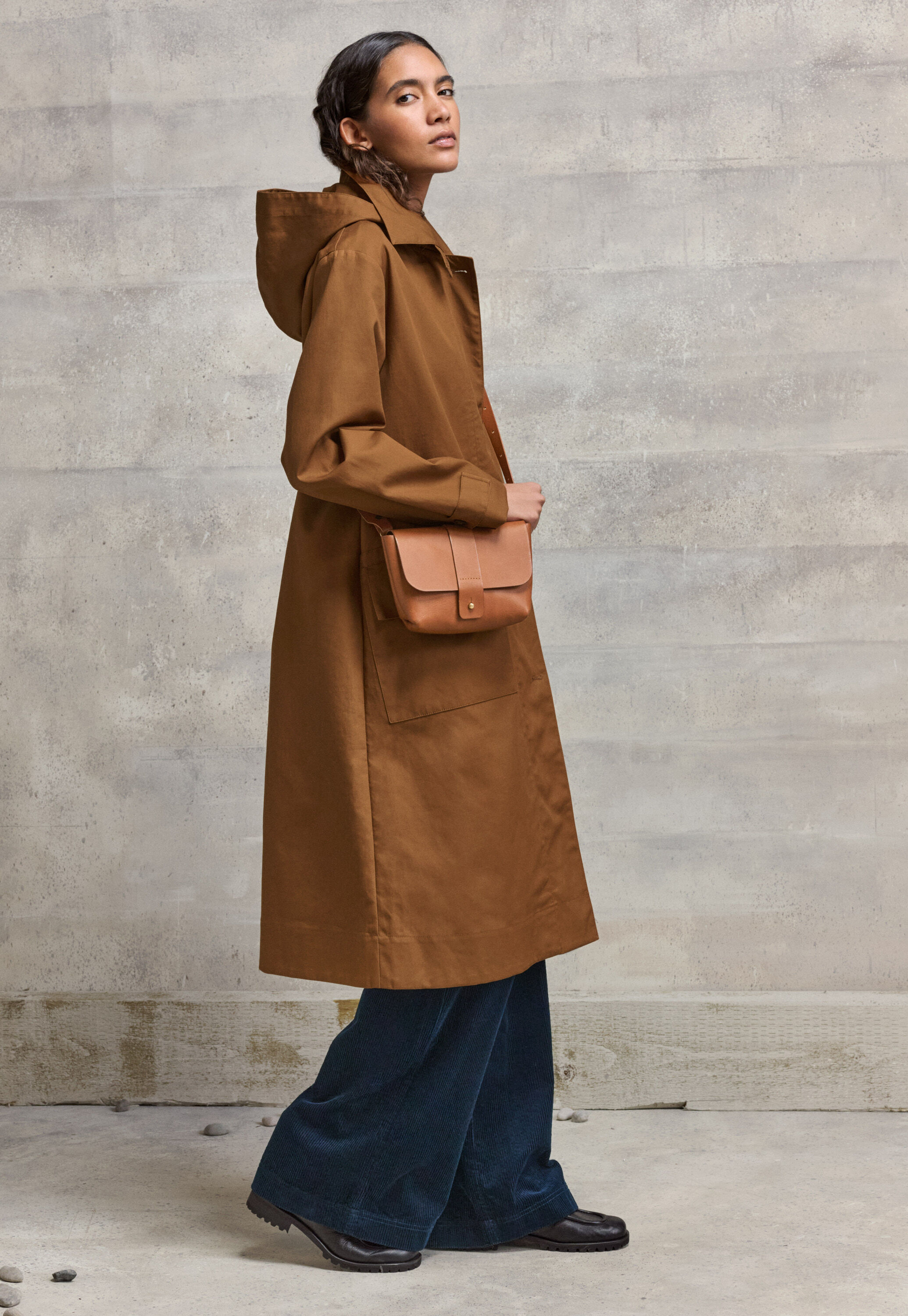 Small shoulder bag