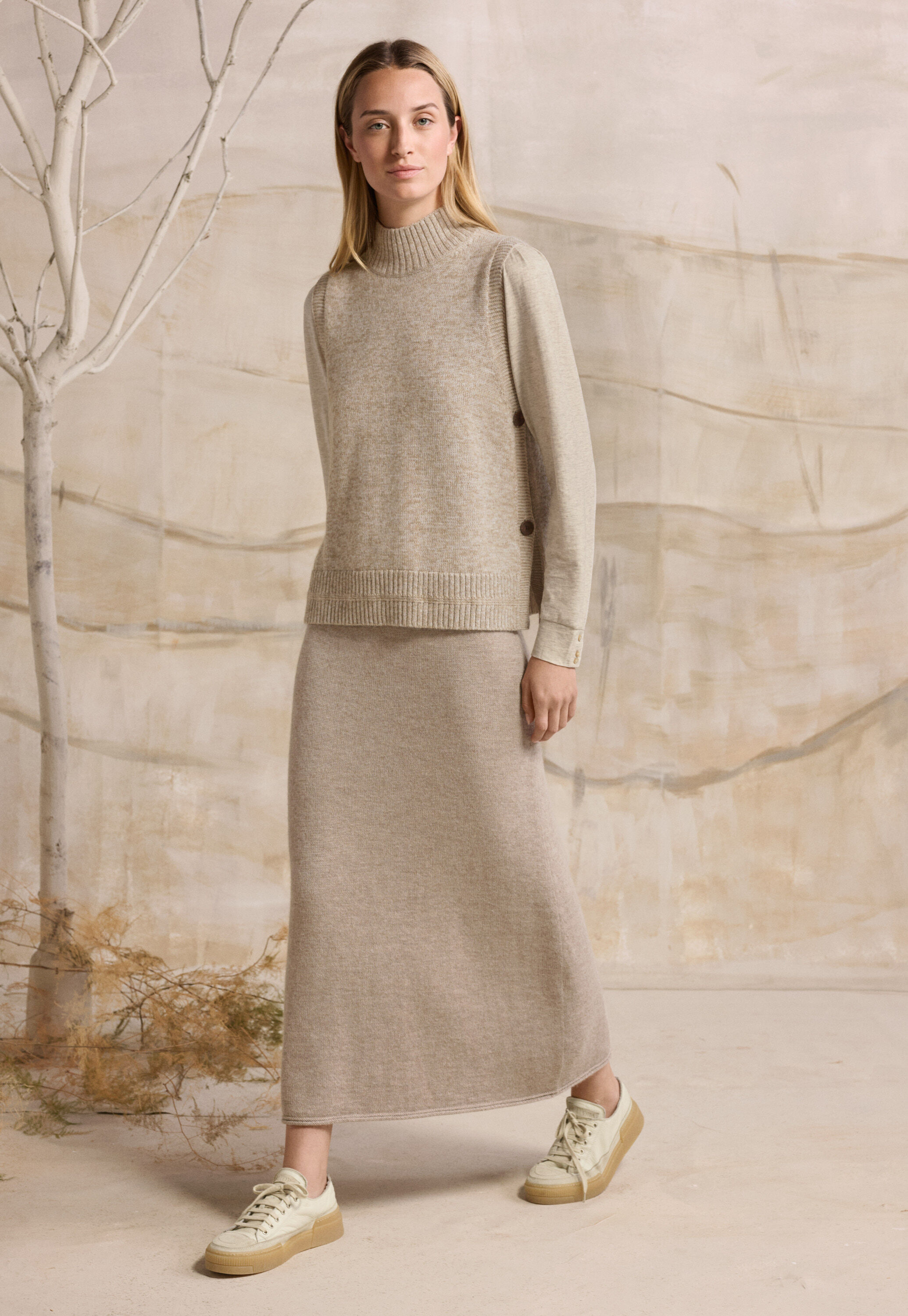 Knitted skirt