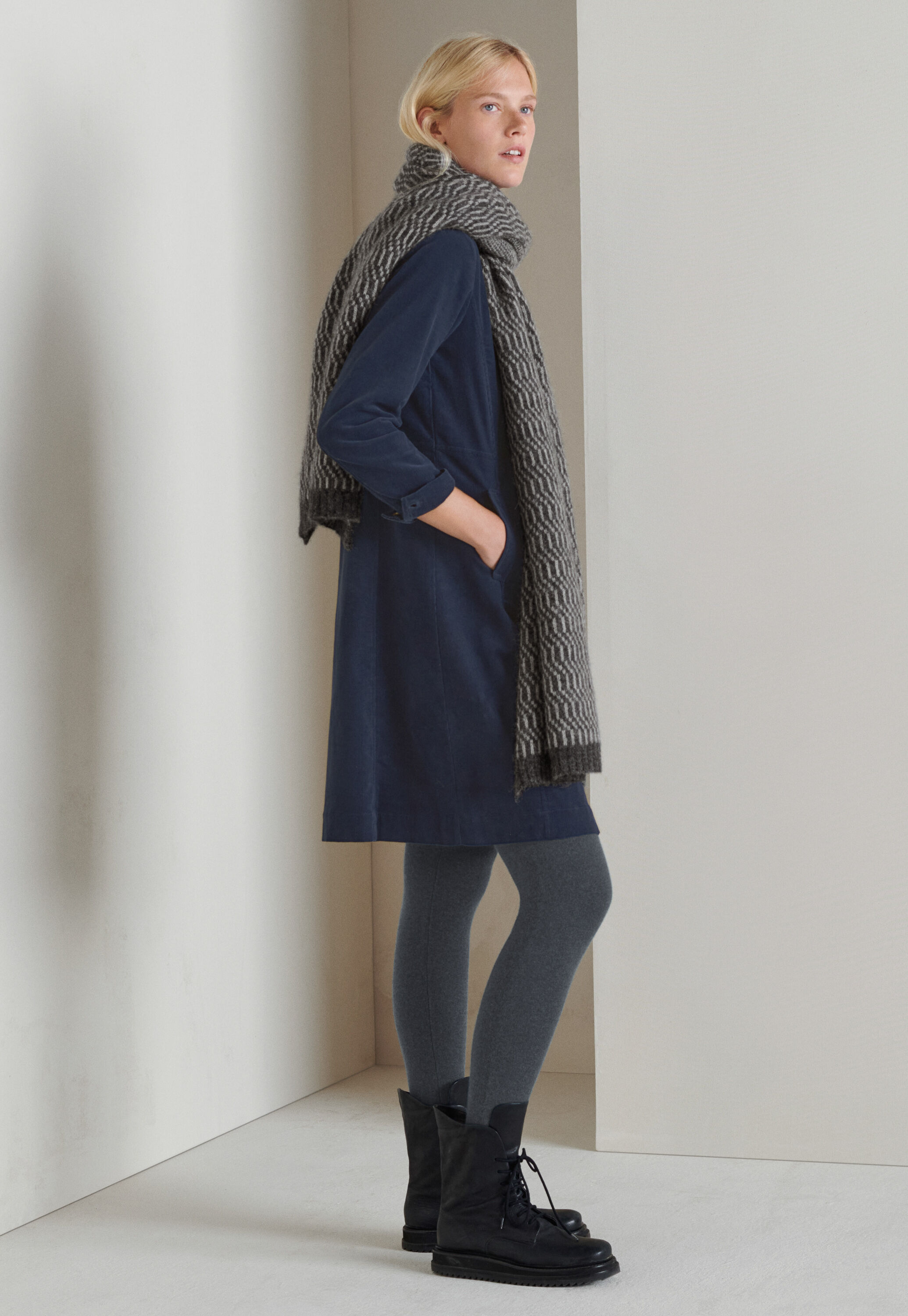 Jacquard knit scarf, Dark grey, large