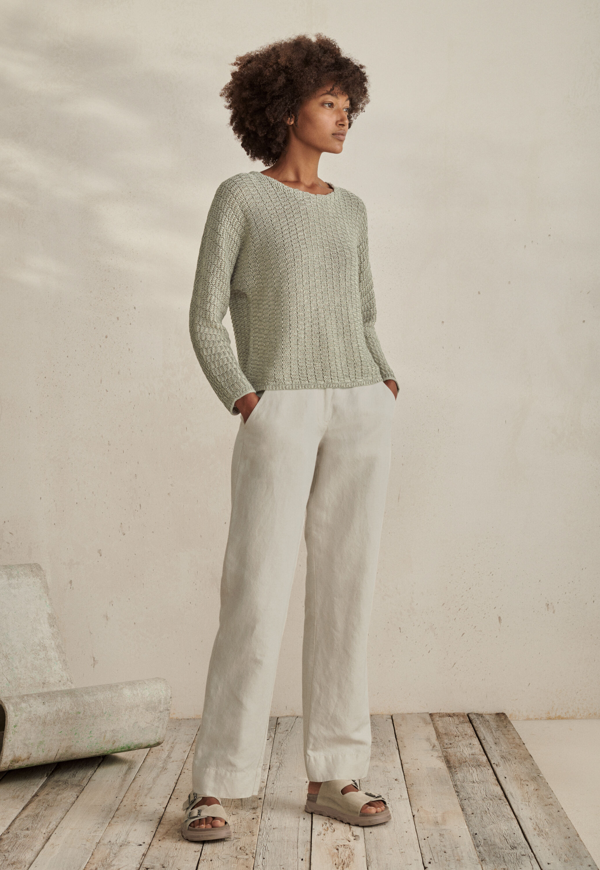Straight-leg trousers