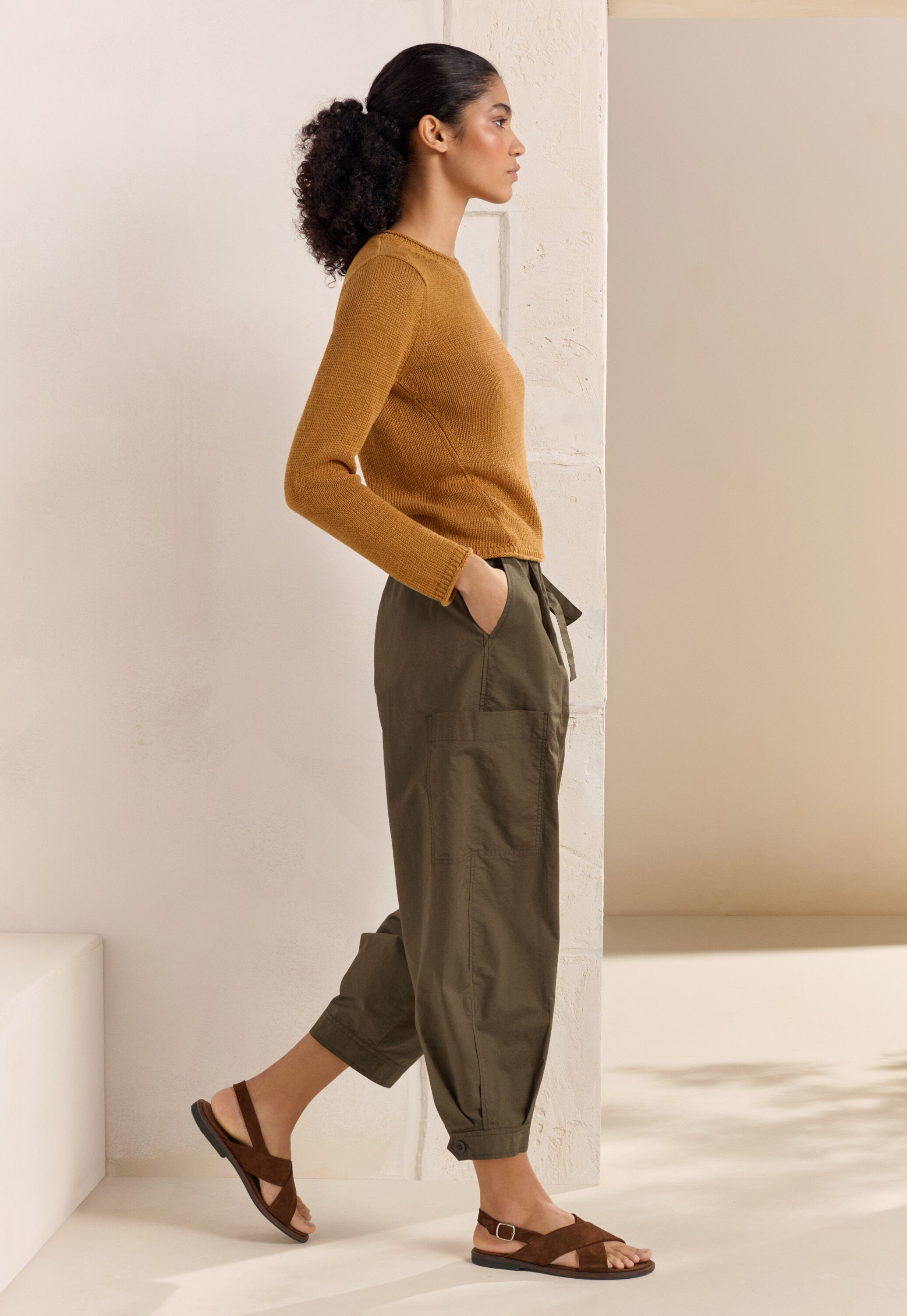Cropped pull-on trousers
