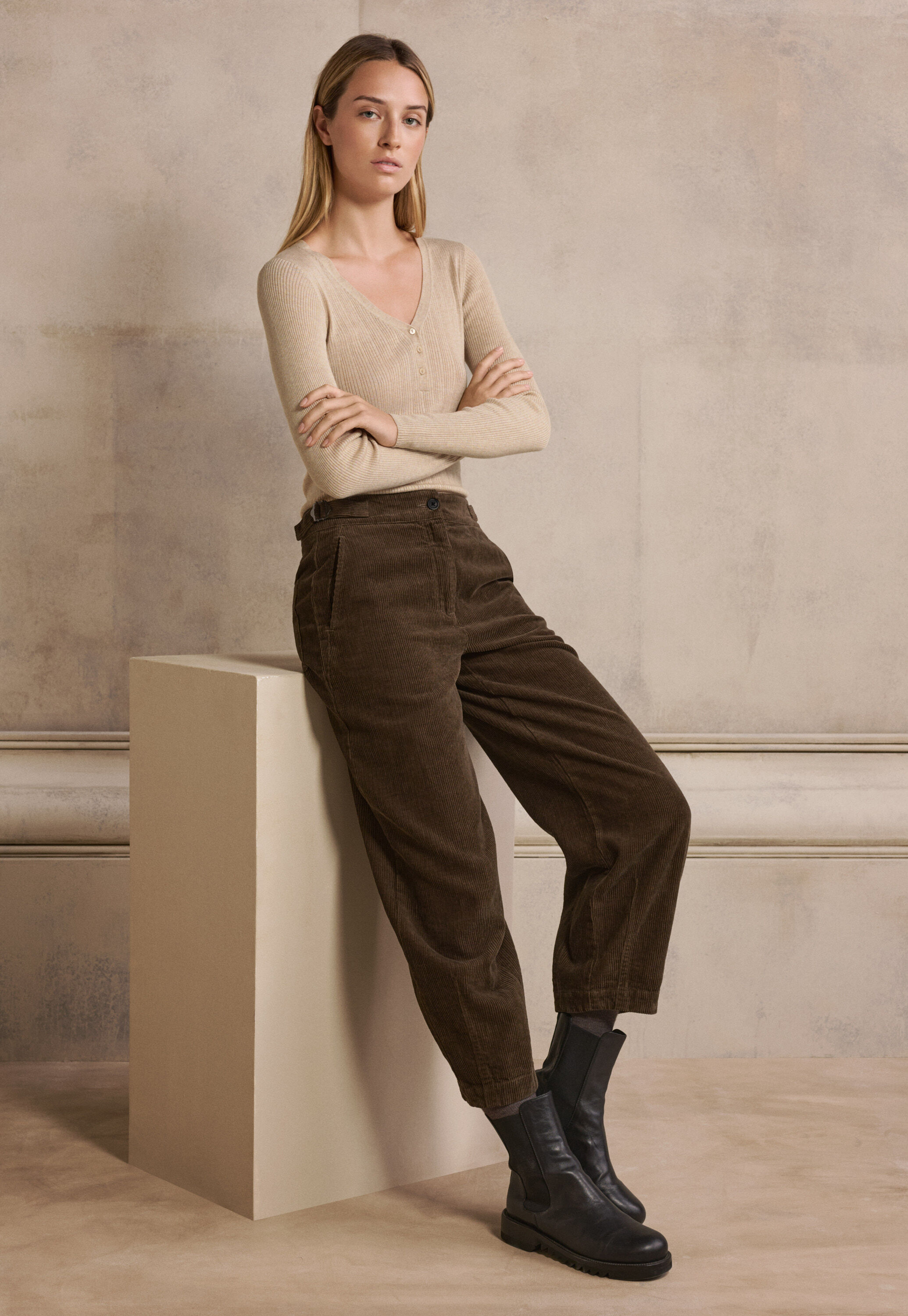 Straight-leg cord trouser