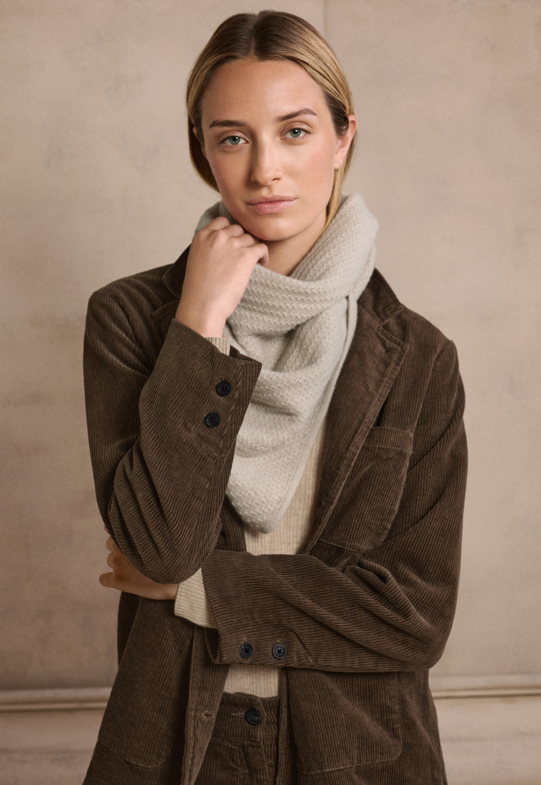 Edge-to-edge cardigan