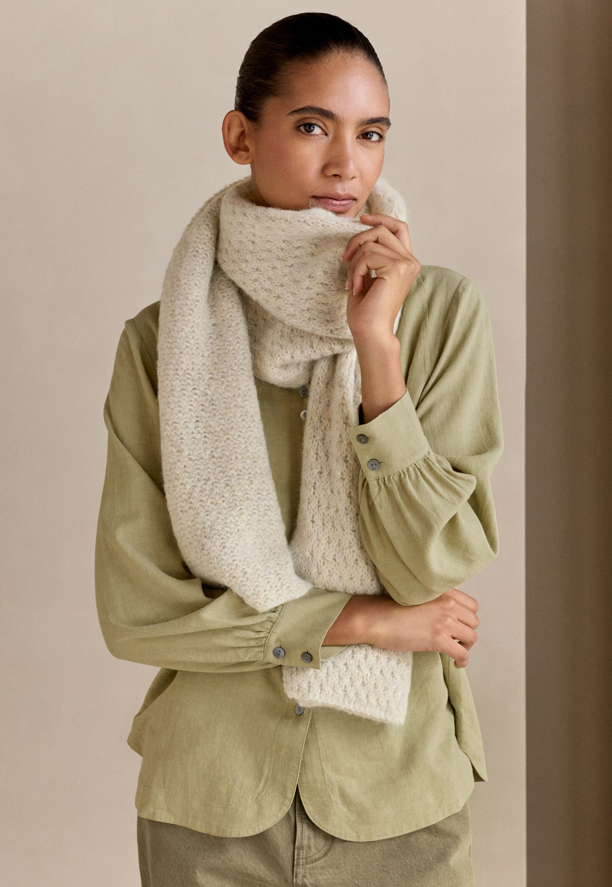 Knitted scarf