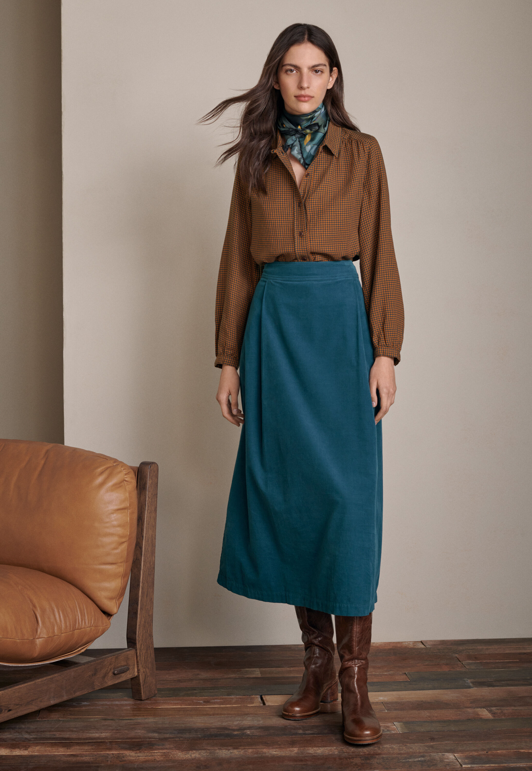 Pleat-front skirt