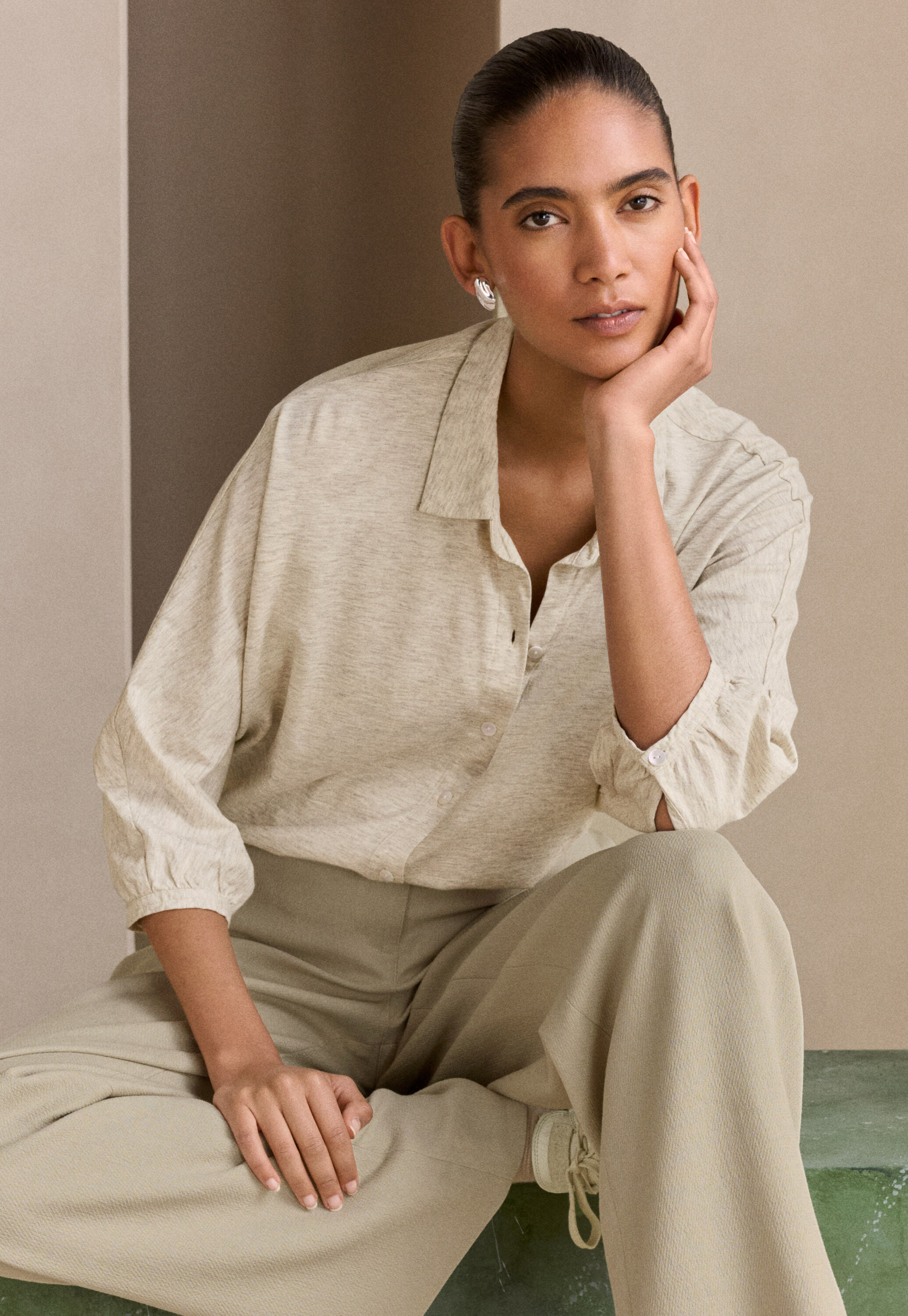 Button-through rib top