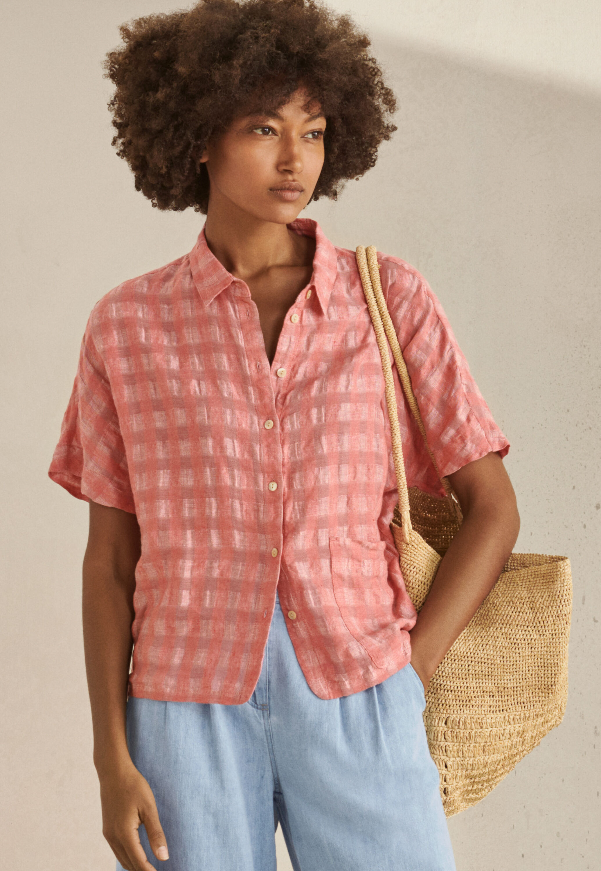 Short-sleeve shirt