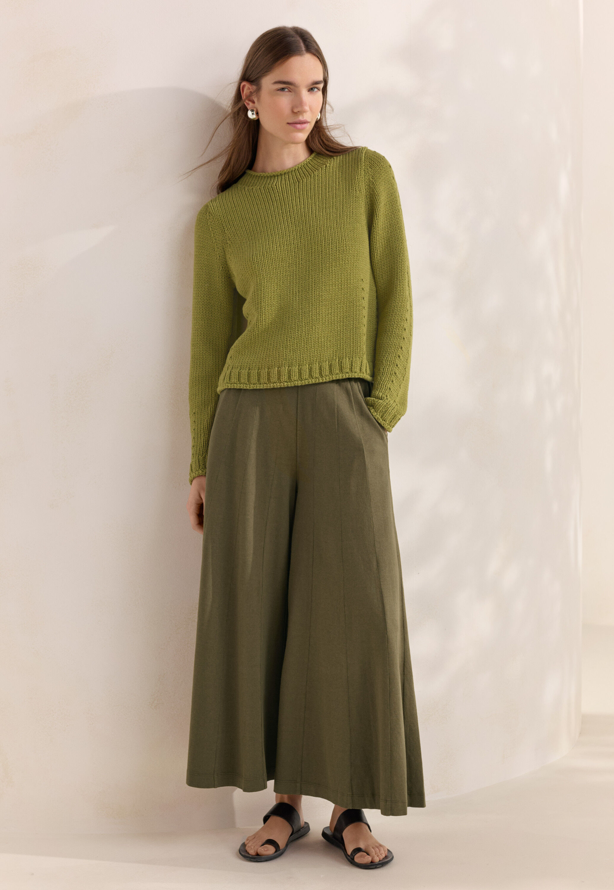 Round-neck sweater