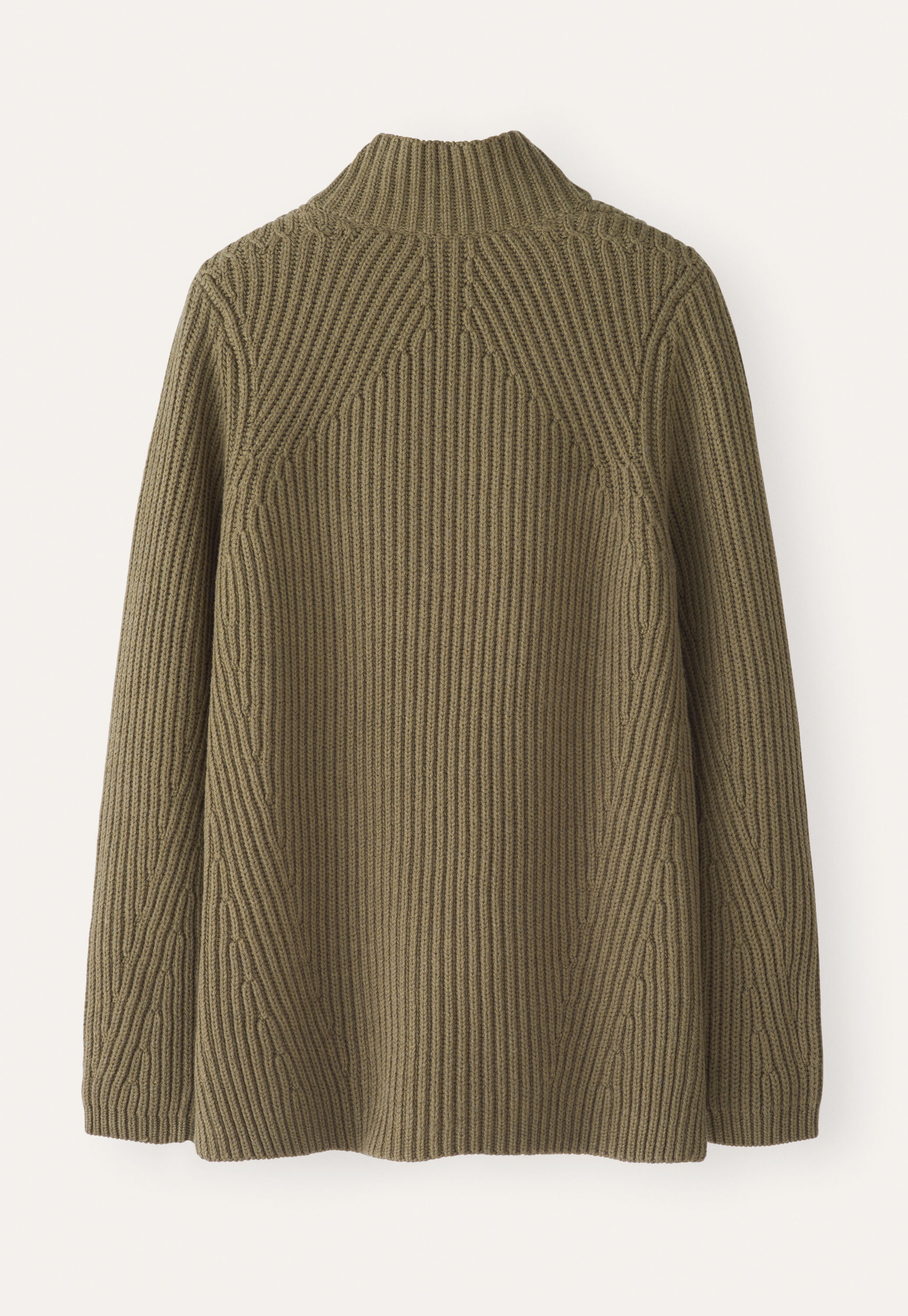 Long ribbed sweater