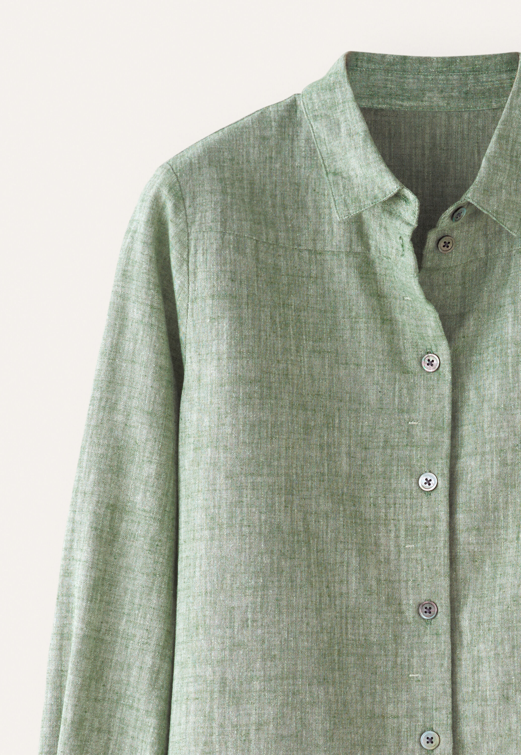 Curved hem overshirt
