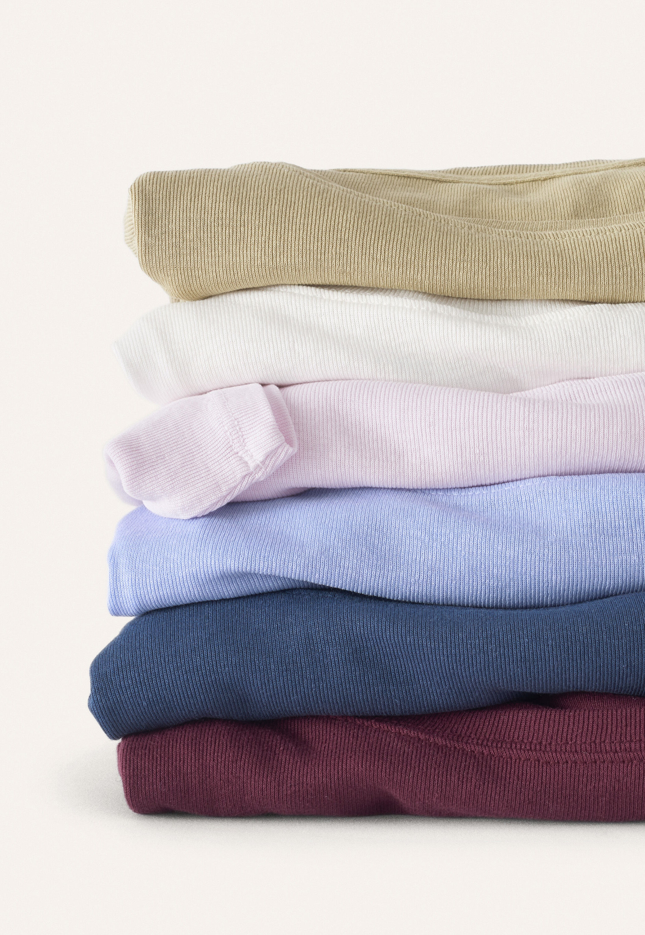 Button-through rib top