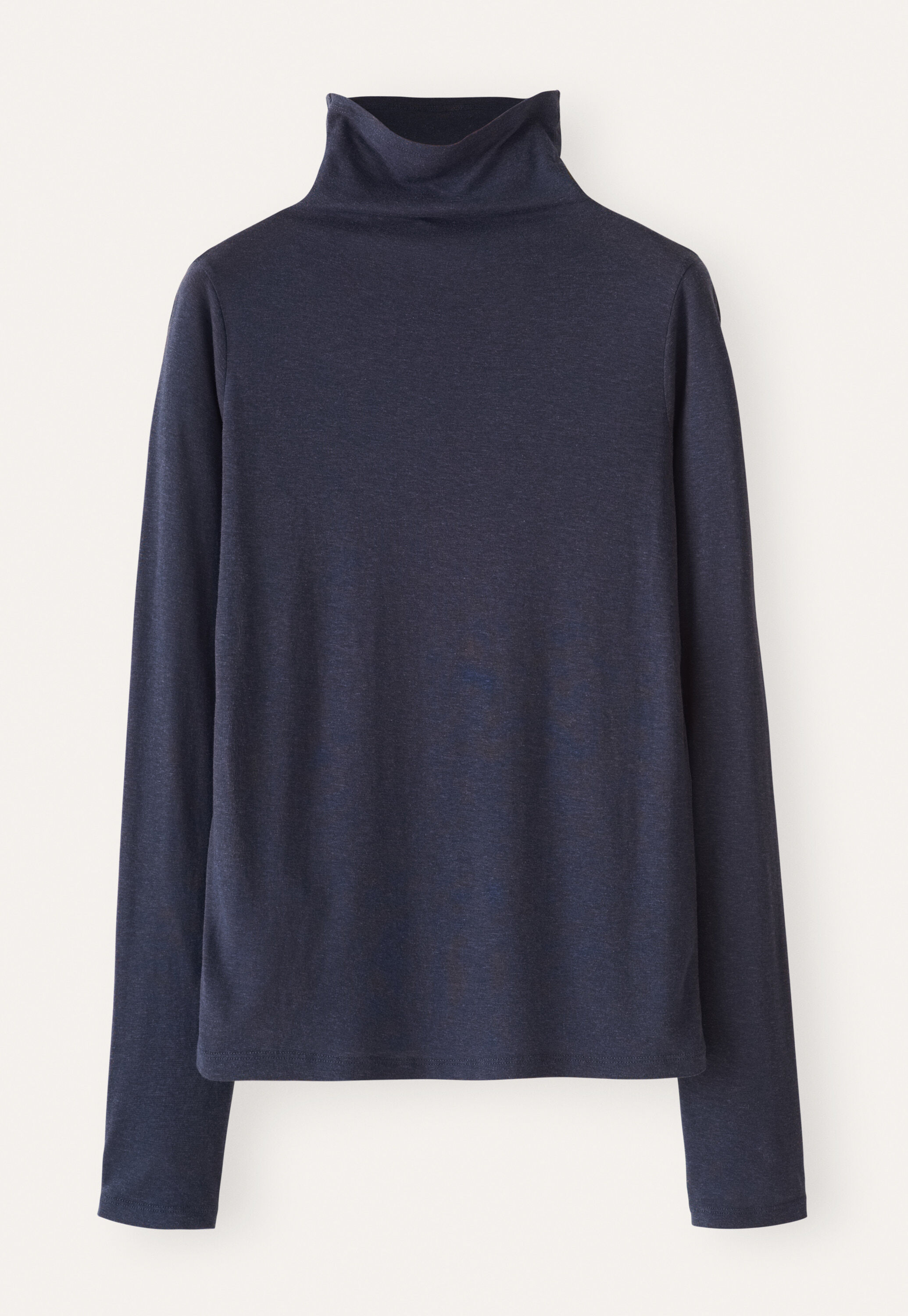 Funnel-neck top