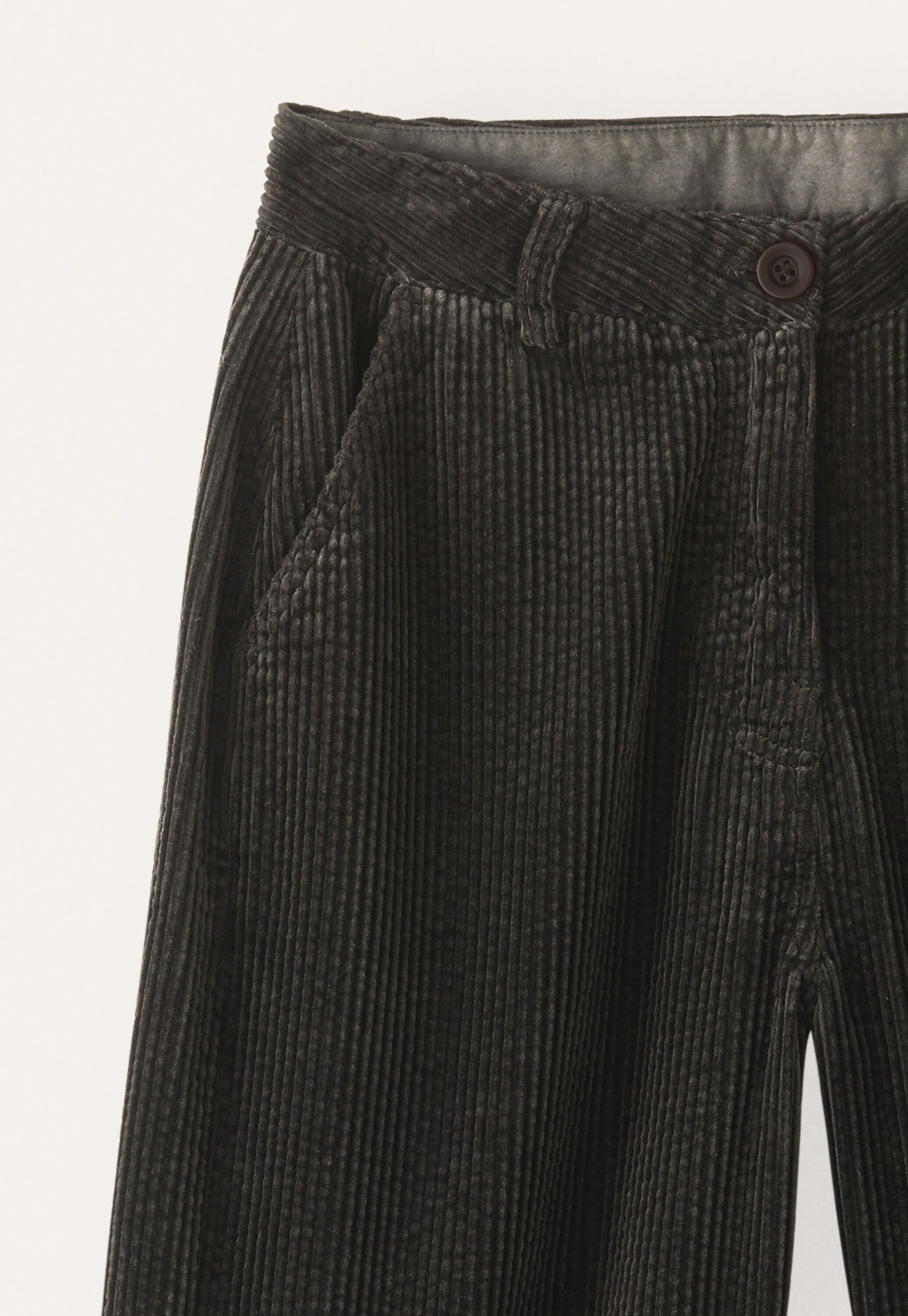 Tapered trousers