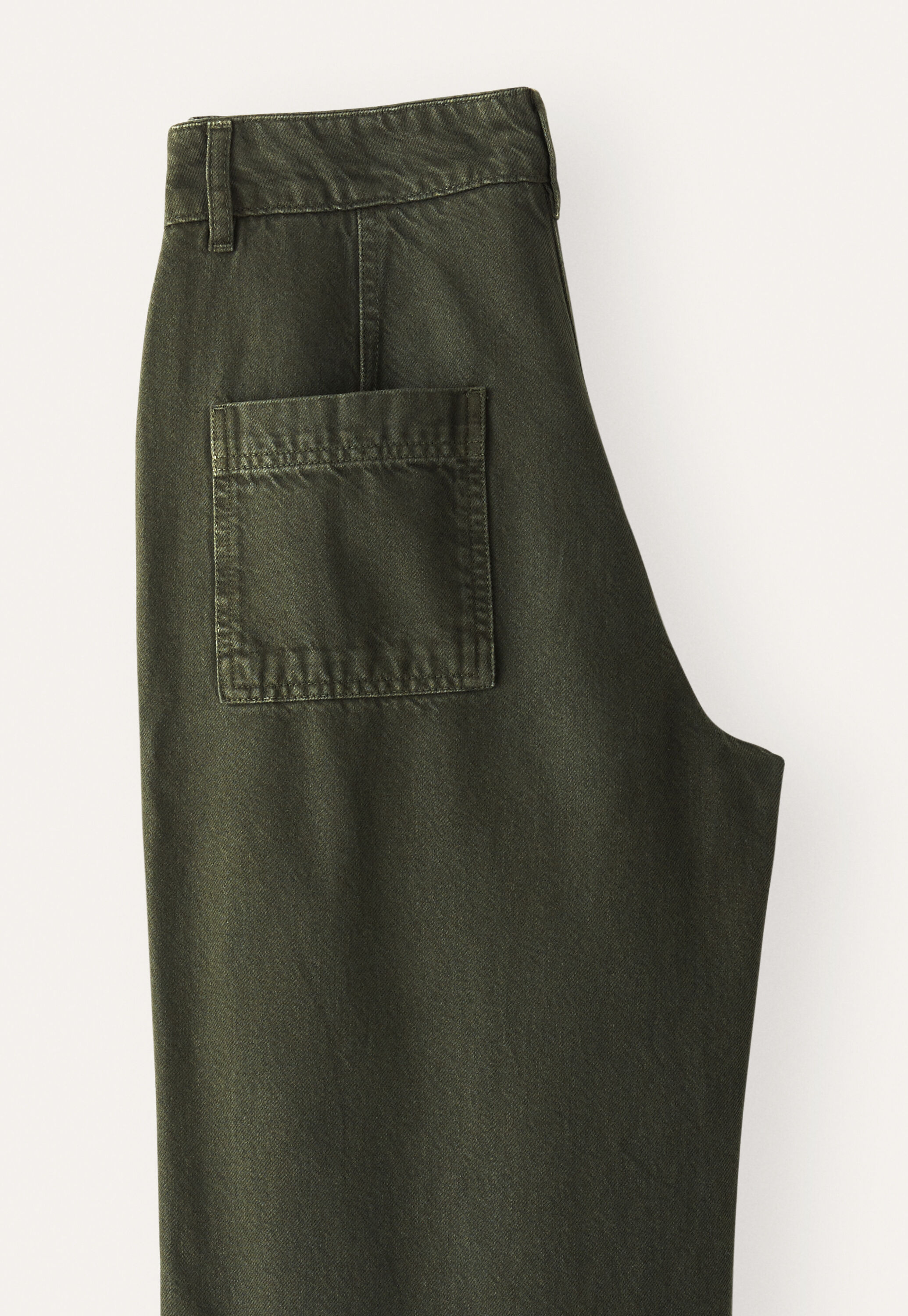Straight-leg trousers
