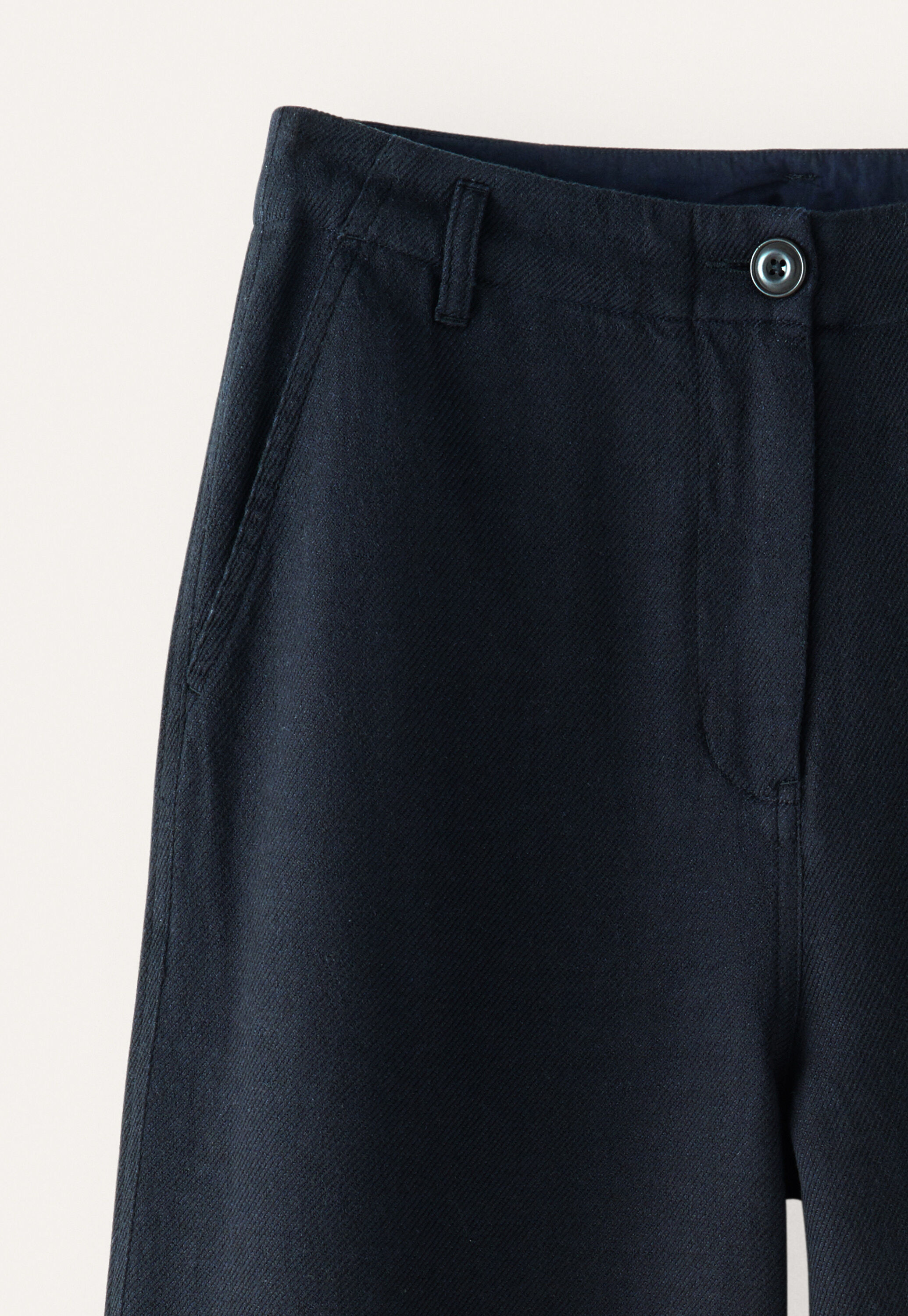 Straight-leg trousers