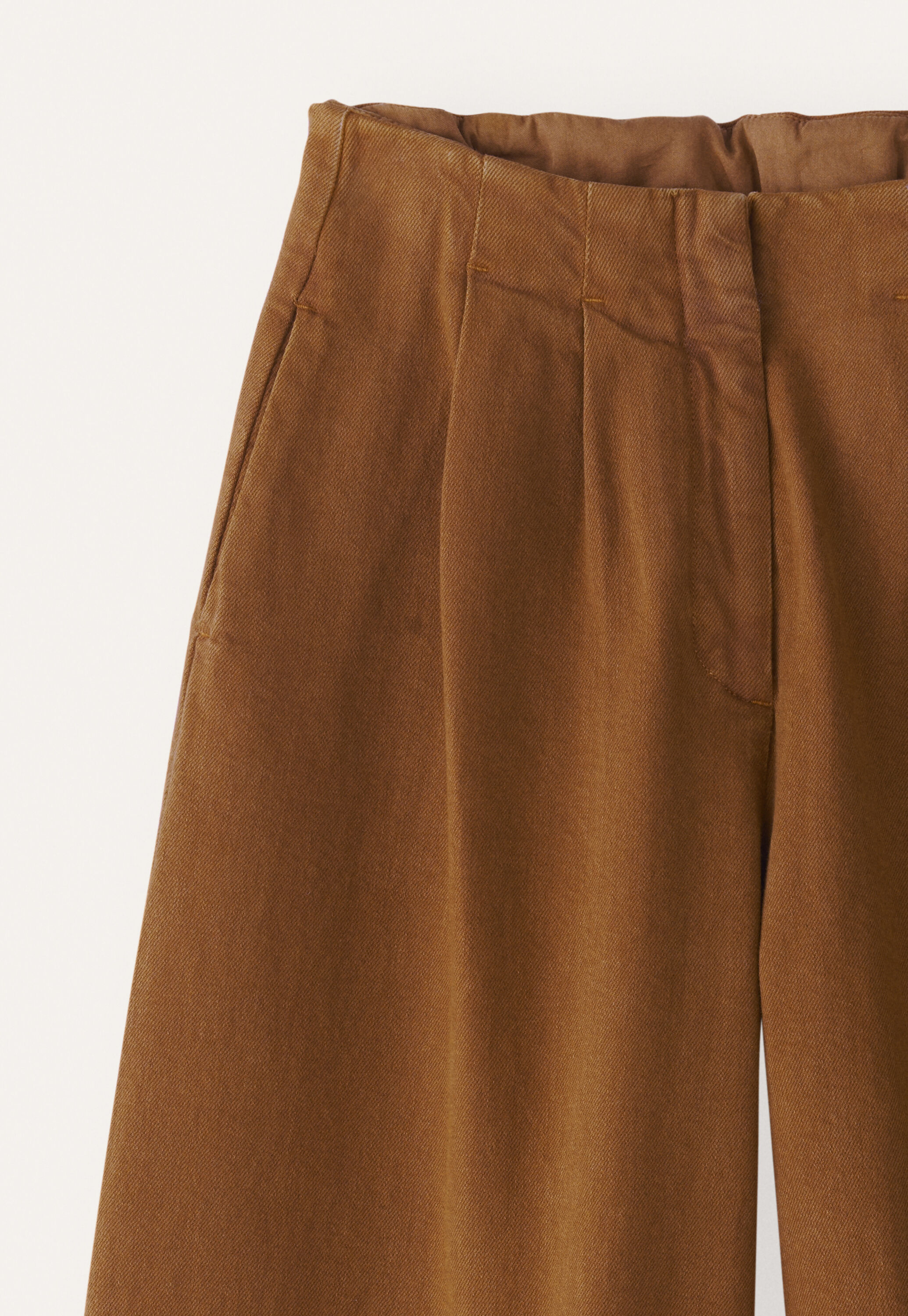 Pleat-front cropped trousers