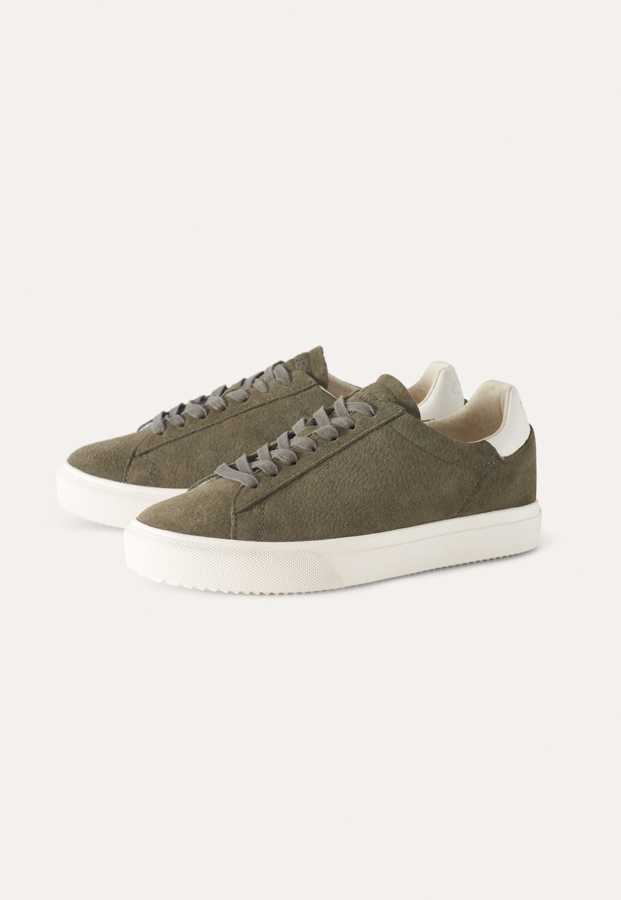 Lace-up trainers